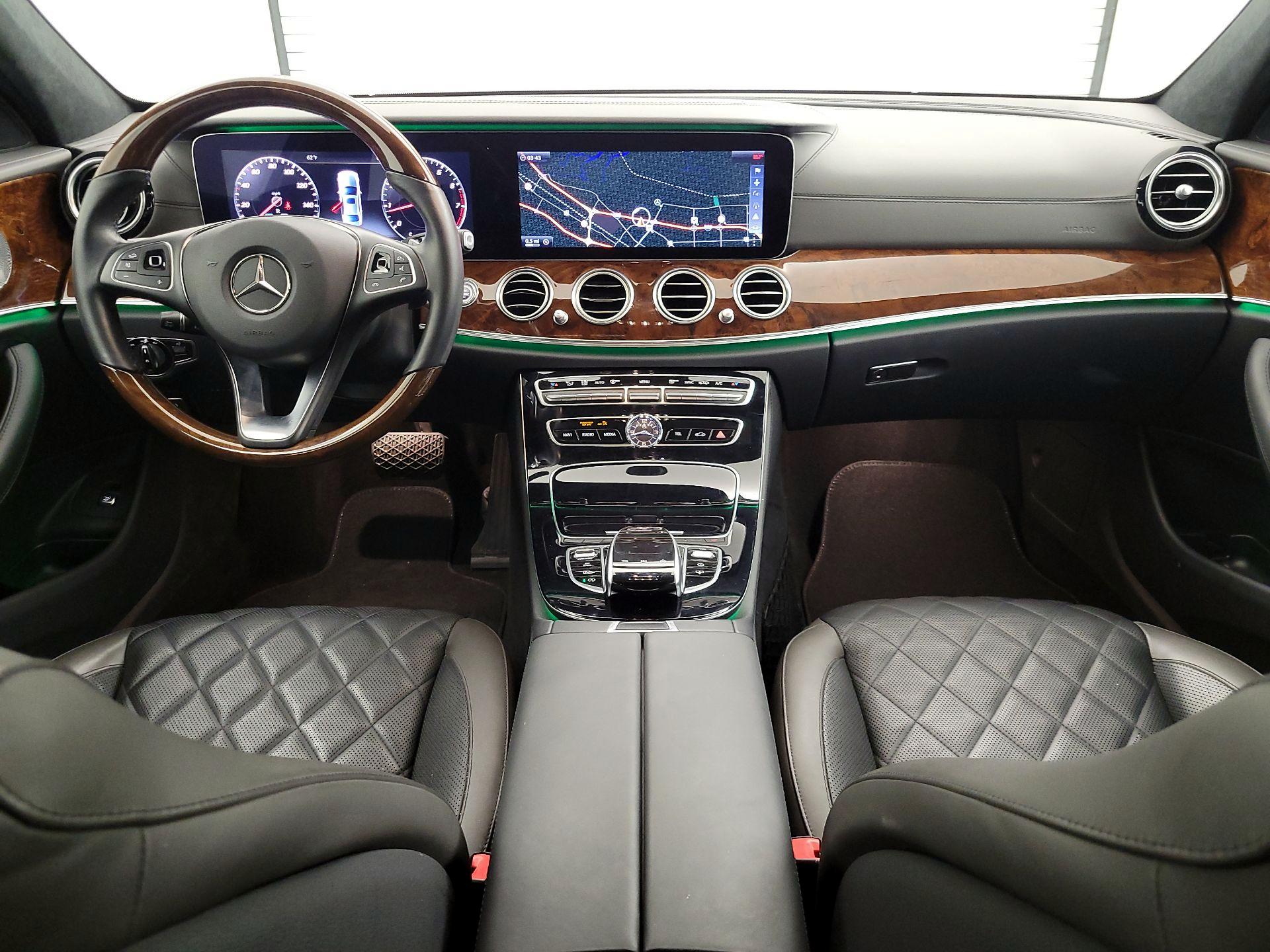 Thumbnail: 2017 Mercedes-Benz E-Class - 9