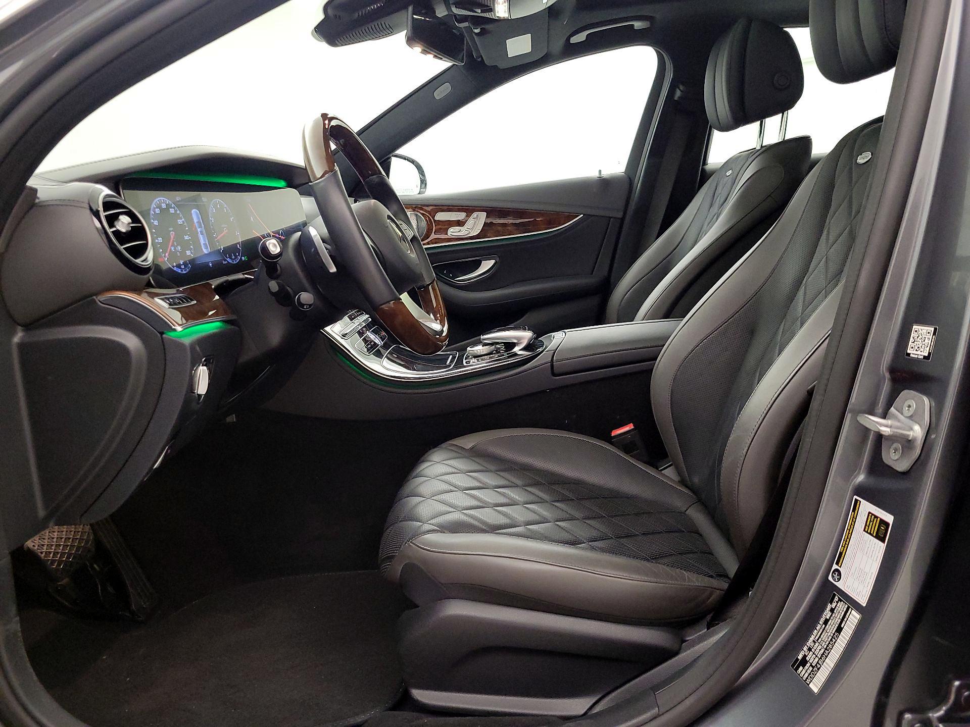 Thumbnail: 2017 Mercedes-Benz E-Class - 11