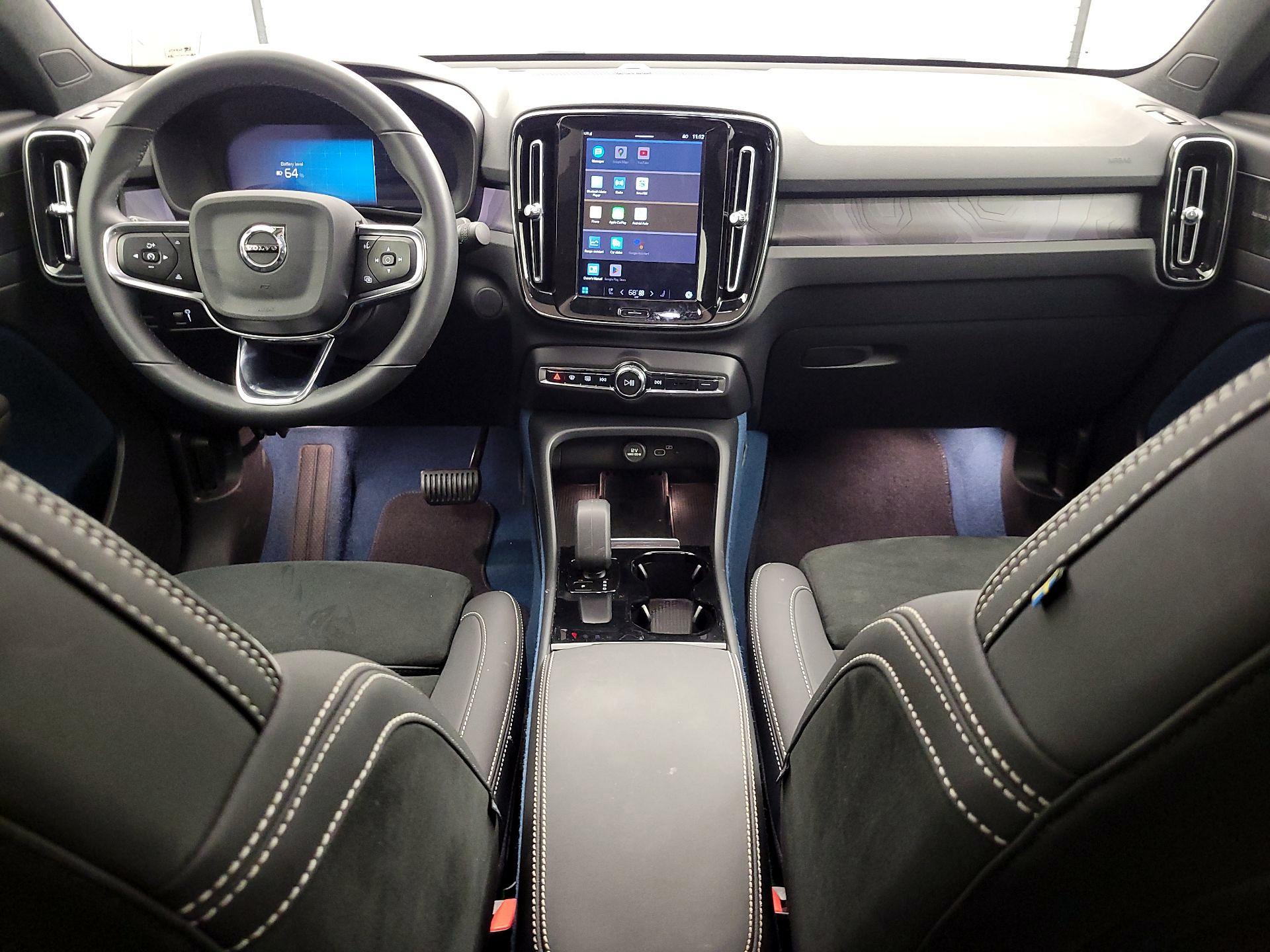 Thumbnail: 2022 Volvo C40 - 9