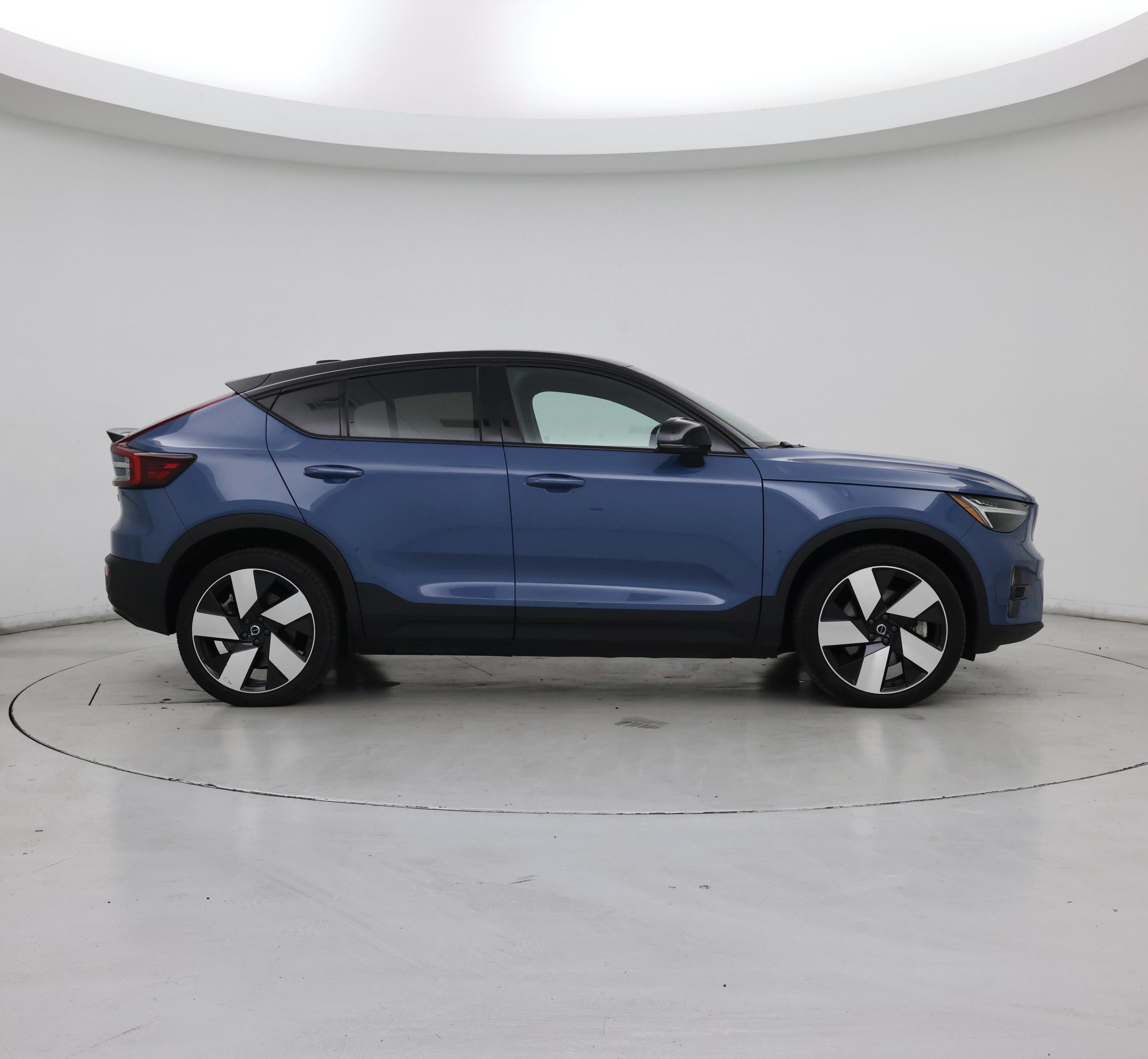 Thumbnail: 2022 Volvo C40 - 7