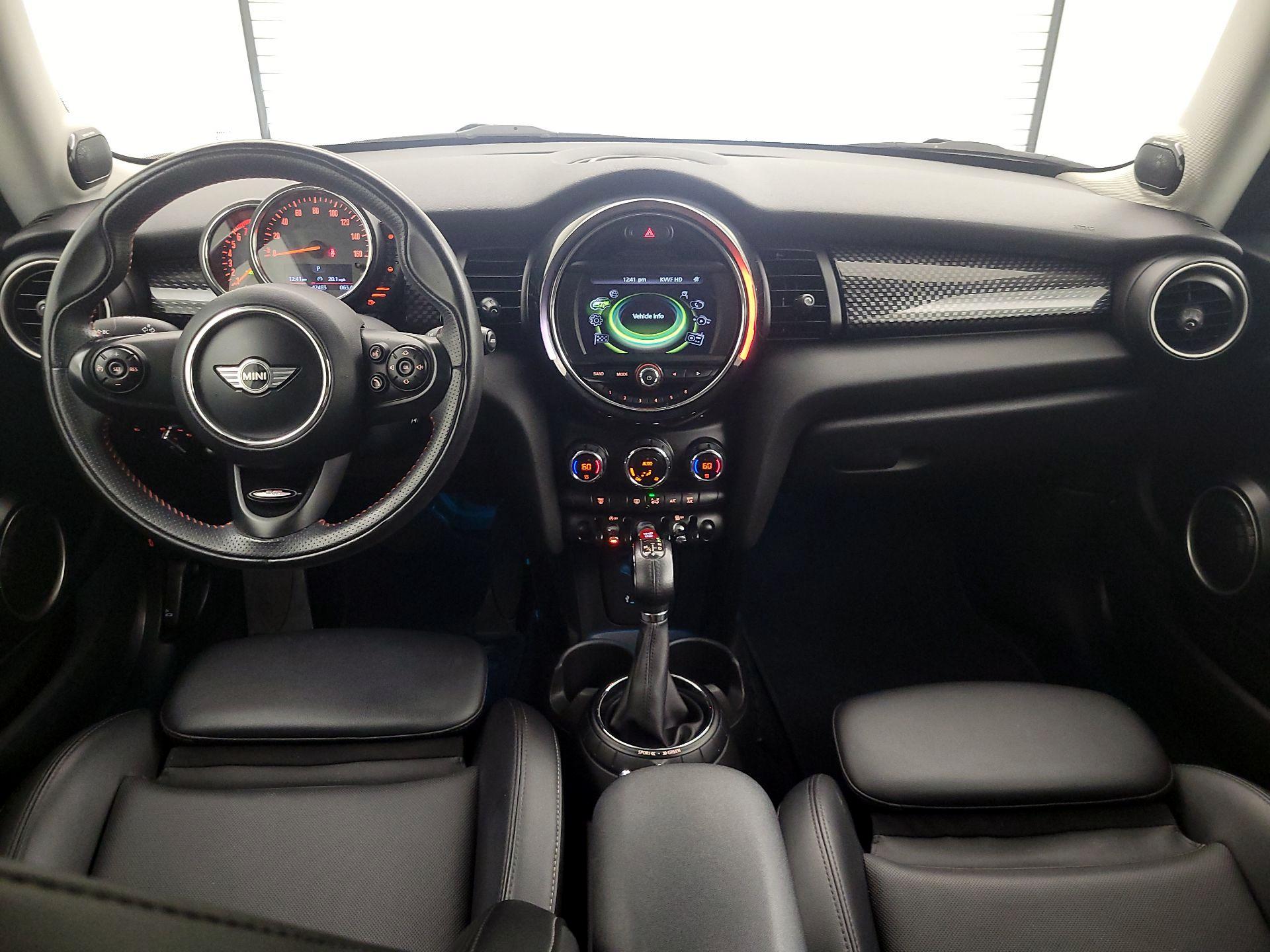 Thumbnail: 2015 MINI Cooper Hardtop - 9