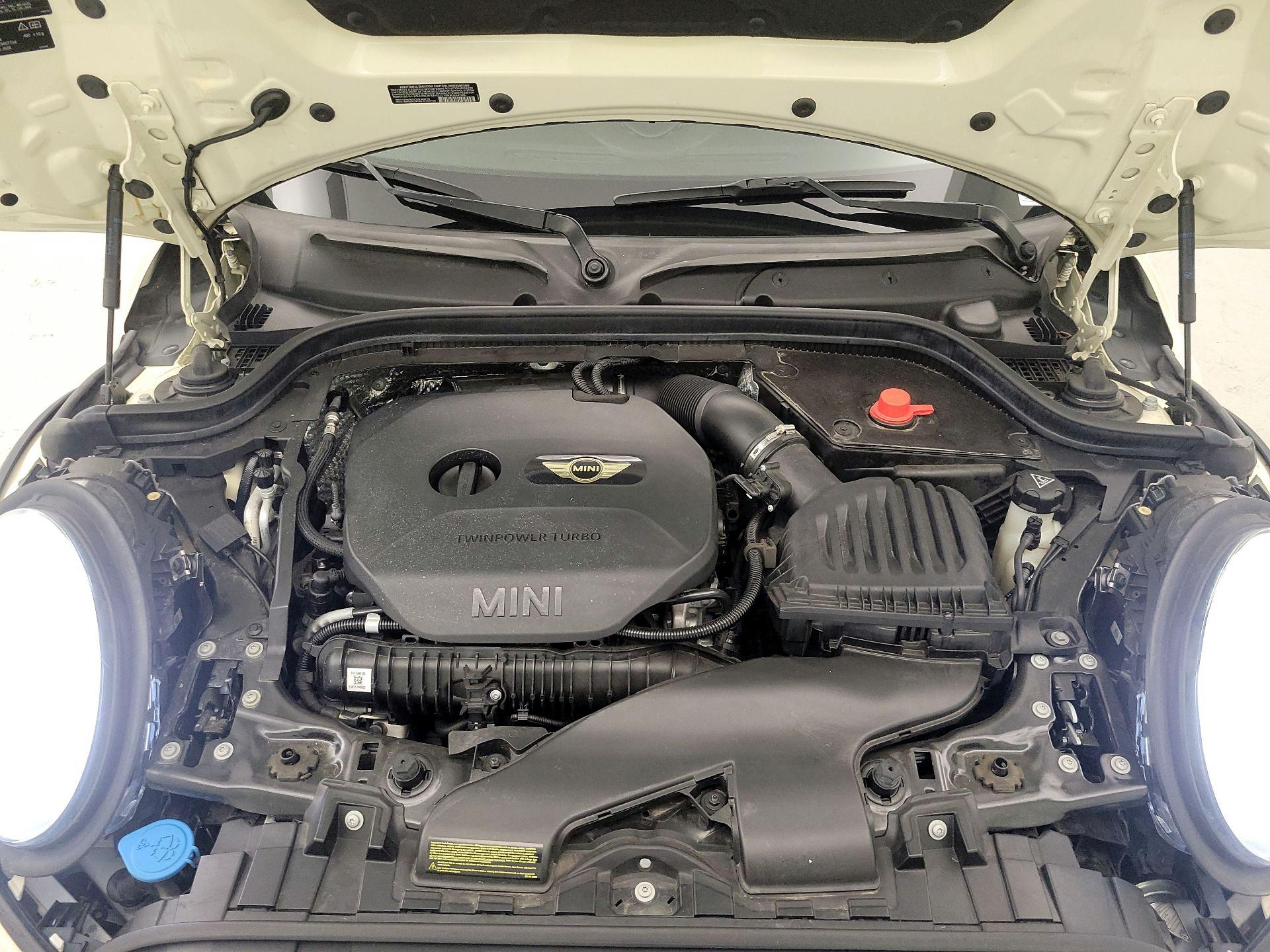 Thumbnail: 2015 MINI Cooper Hardtop - 20