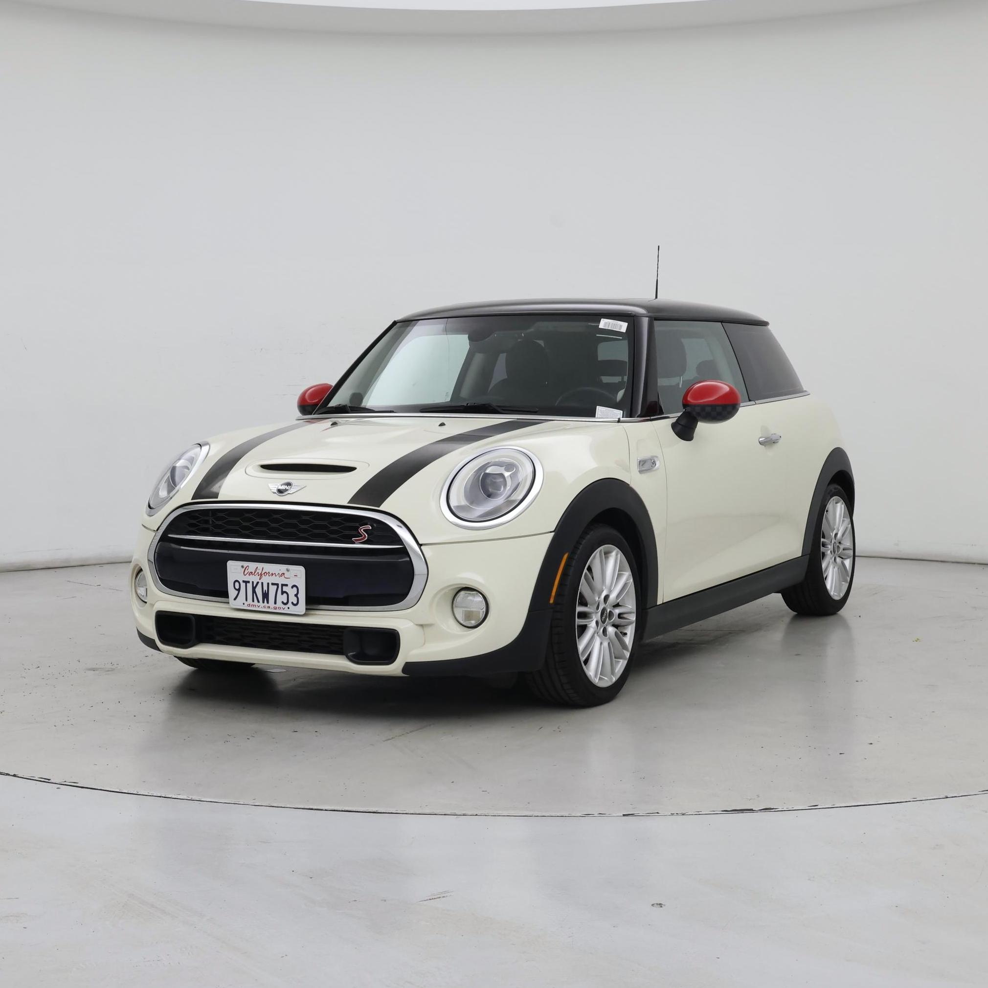 Thumbnail: 2015 MINI Cooper Hardtop - 4