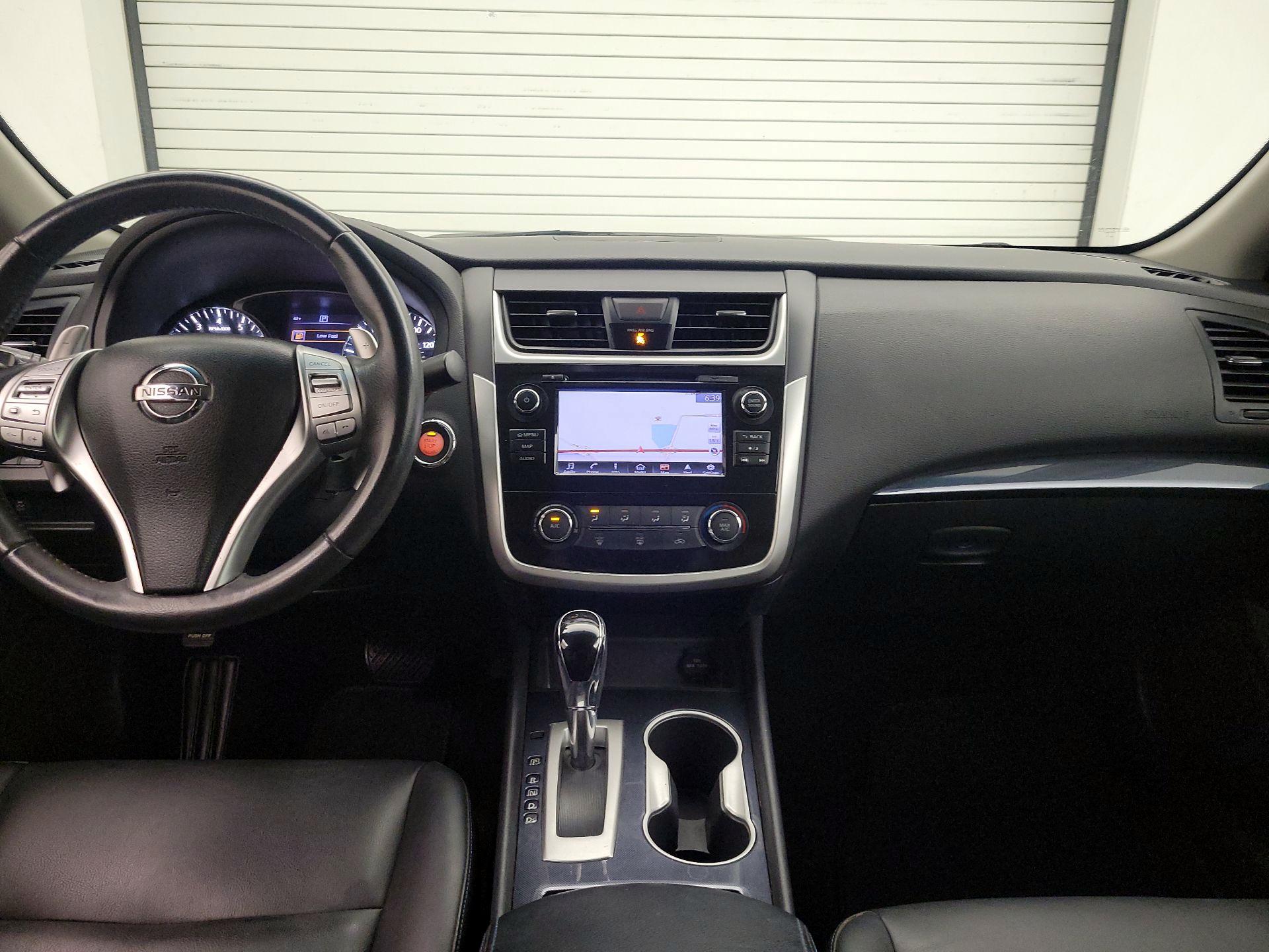 Thumbnail: 2018 Nissan Altima - 9