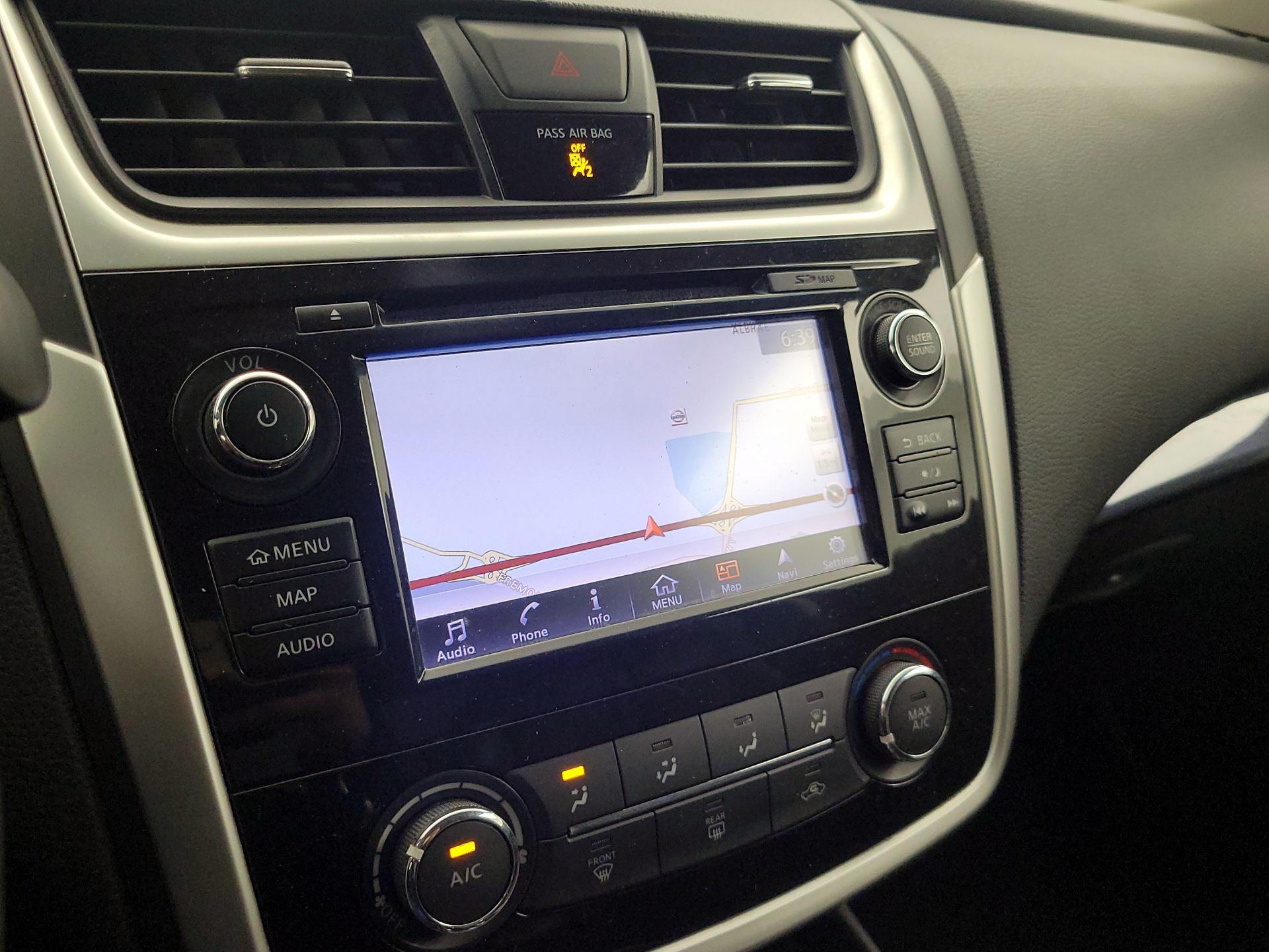 Thumbnail: 2018 Nissan Altima - 14