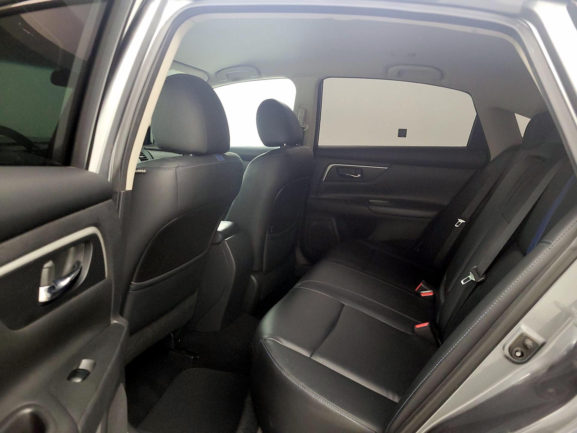 Thumbnail: 2018 Nissan Altima - 20