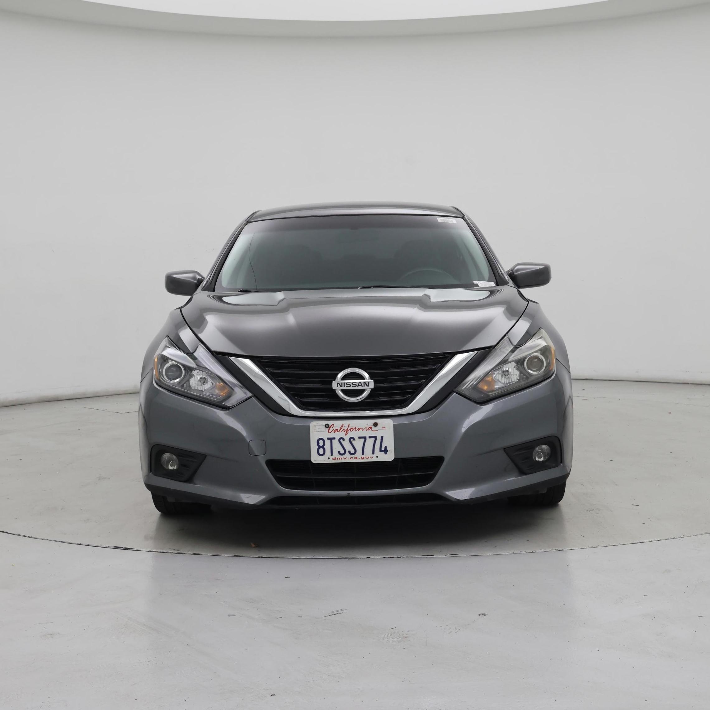 Thumbnail: 2018 Nissan Altima - 5