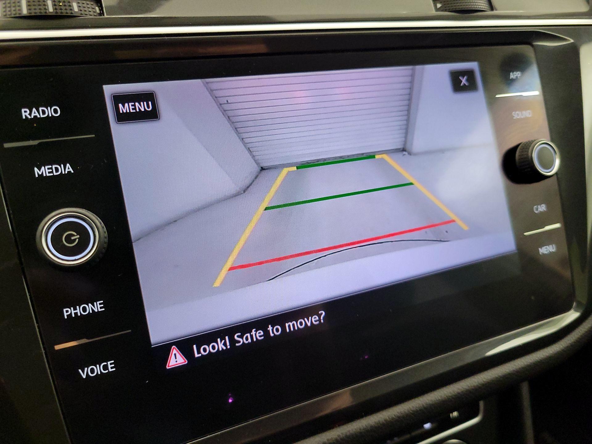 Thumbnail: 2018 Volkswagen Tiguan - 14