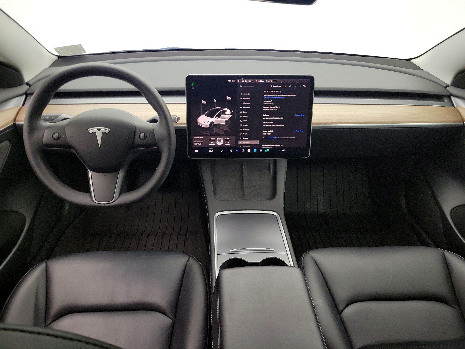 Thumbnail: 2023 Tesla Model 3 - 9