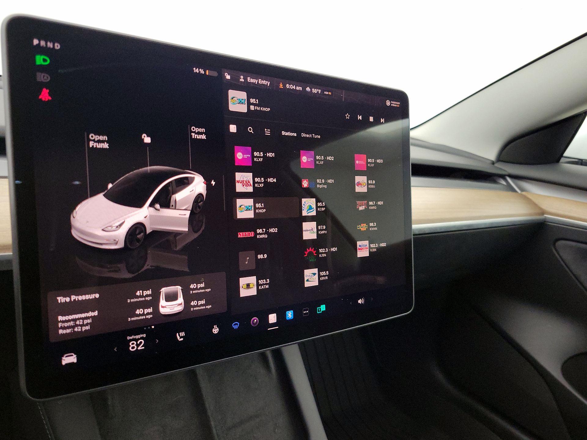 Thumbnail: 2023 Tesla Model 3 - 15