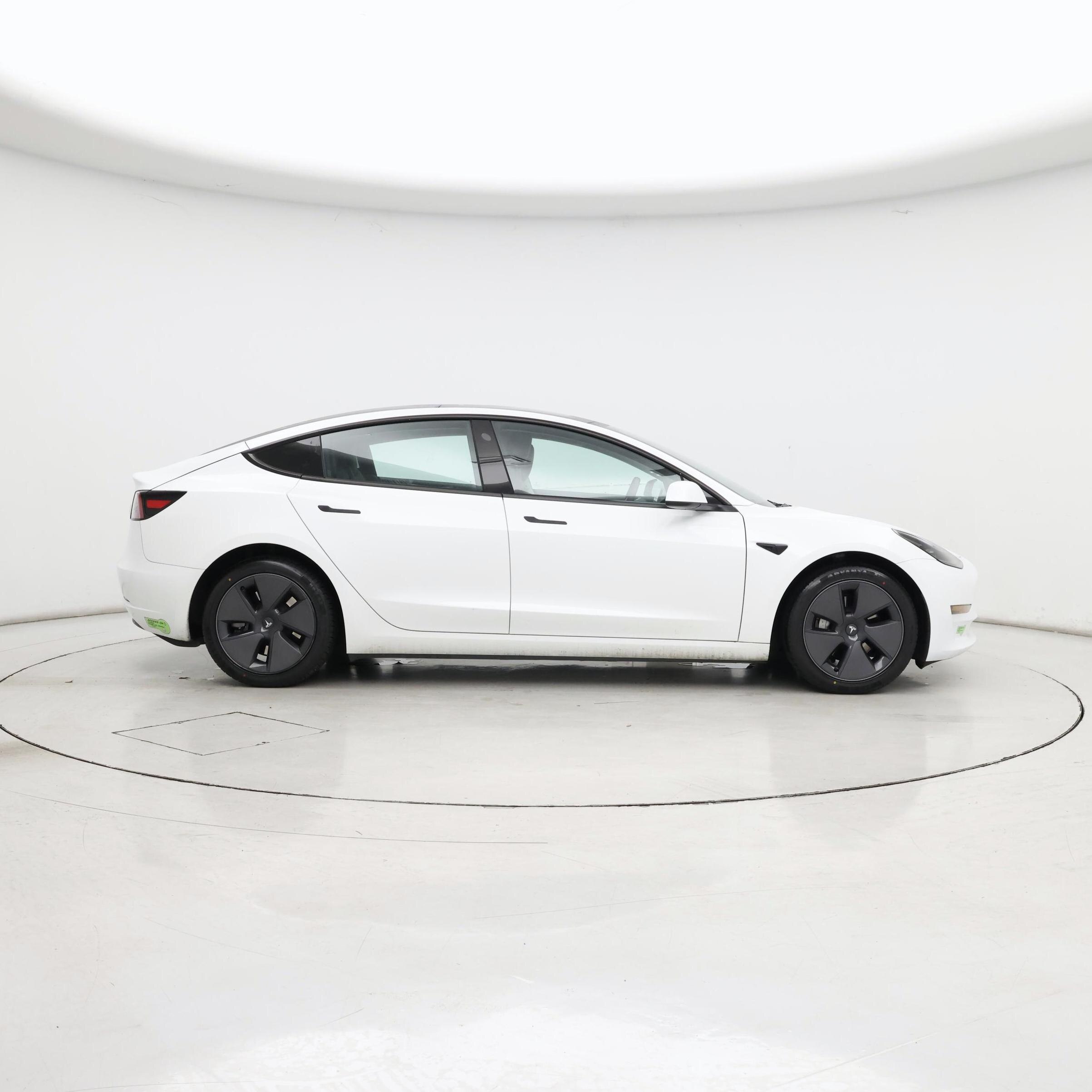 Thumbnail: 2023 Tesla Model 3 - 7