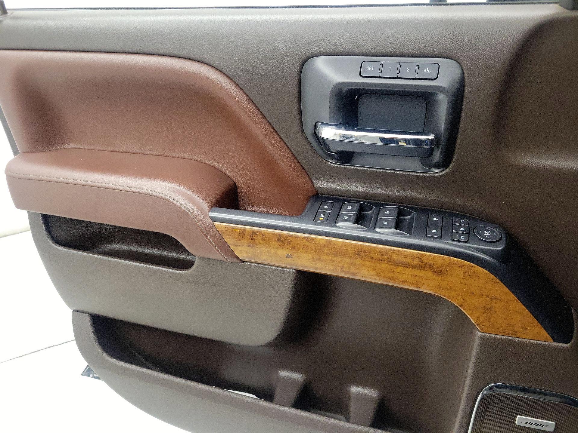 Thumbnail: 2015 Chevrolet Silverado 3500 - 12