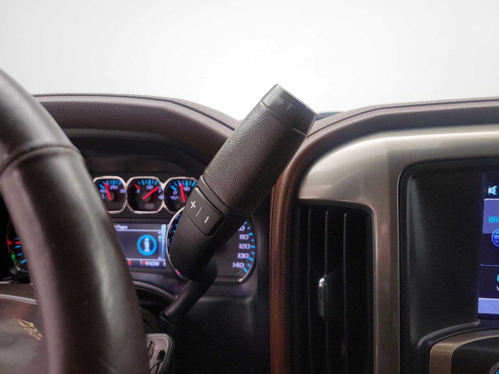 Thumbnail: 2015 Chevrolet Silverado 3500 - 17