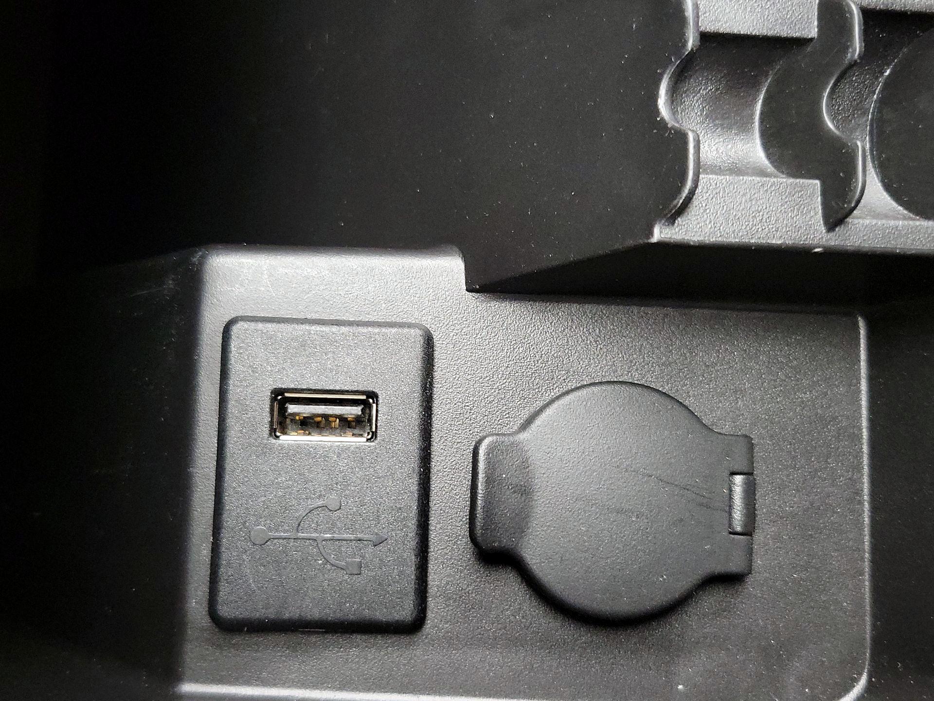 Thumbnail: 2014 Nissan Frontier - 18