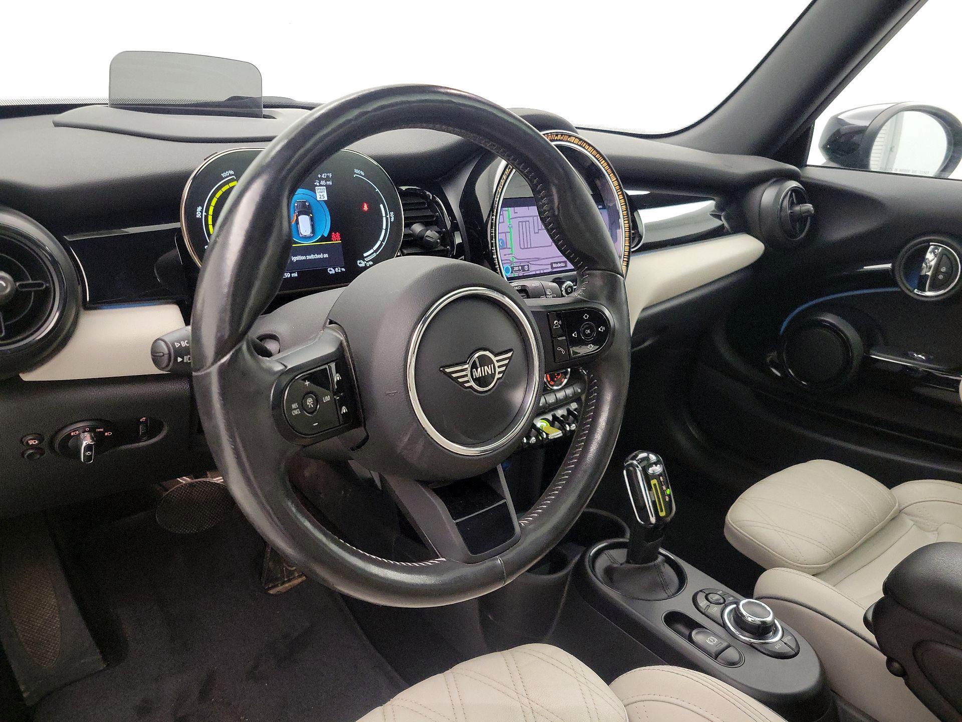 Thumbnail: 2022 MINI Cooper Hardtop - 9