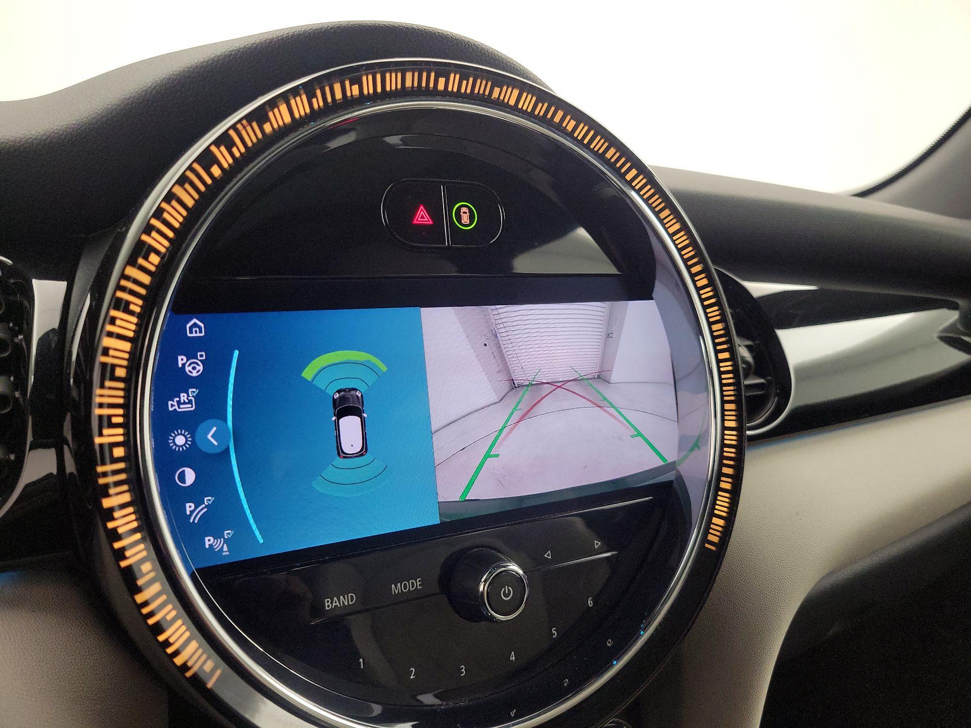 Thumbnail: 2022 MINI Cooper Hardtop - 15