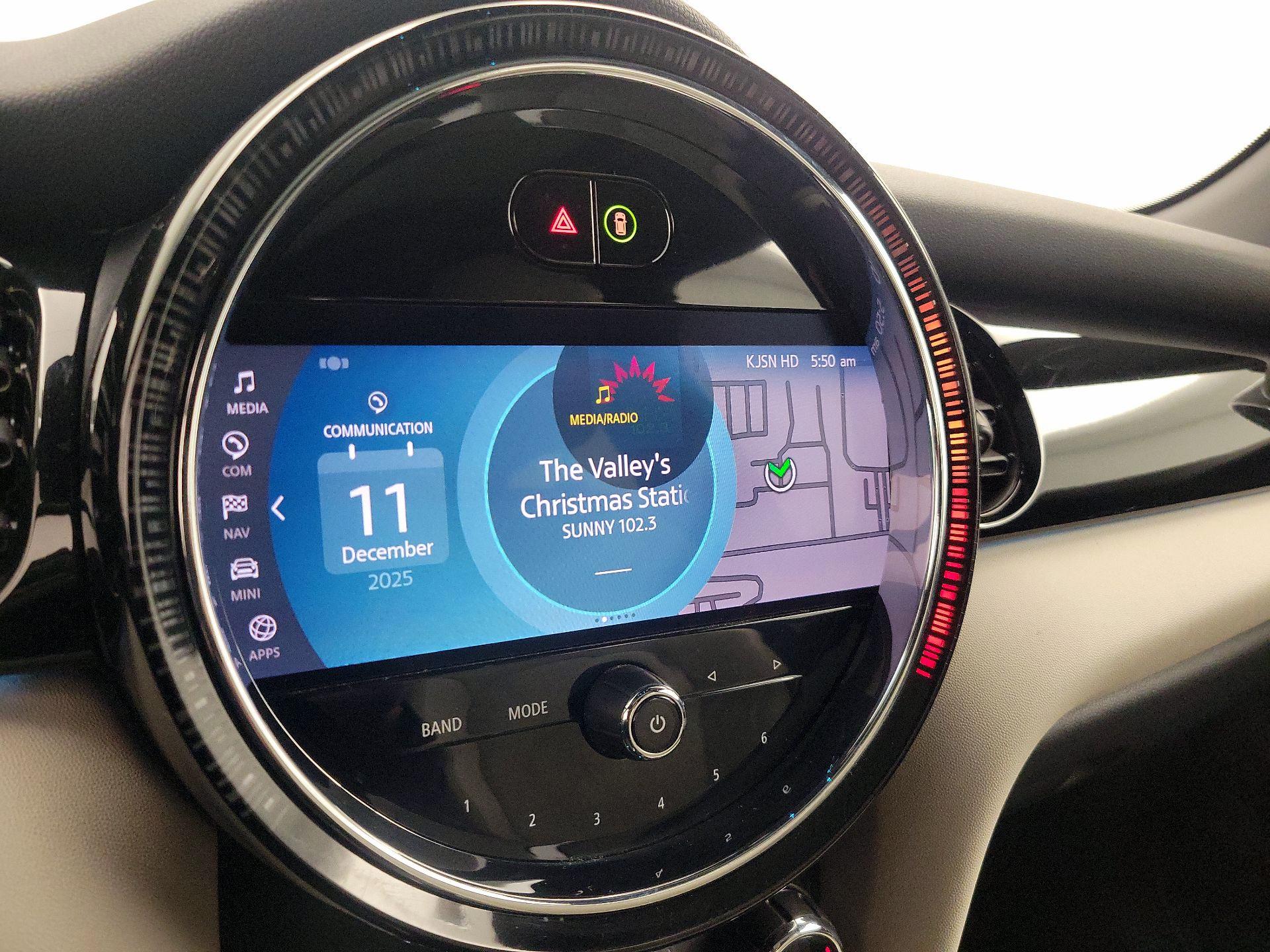 Thumbnail: 2022 MINI Cooper Hardtop - 16