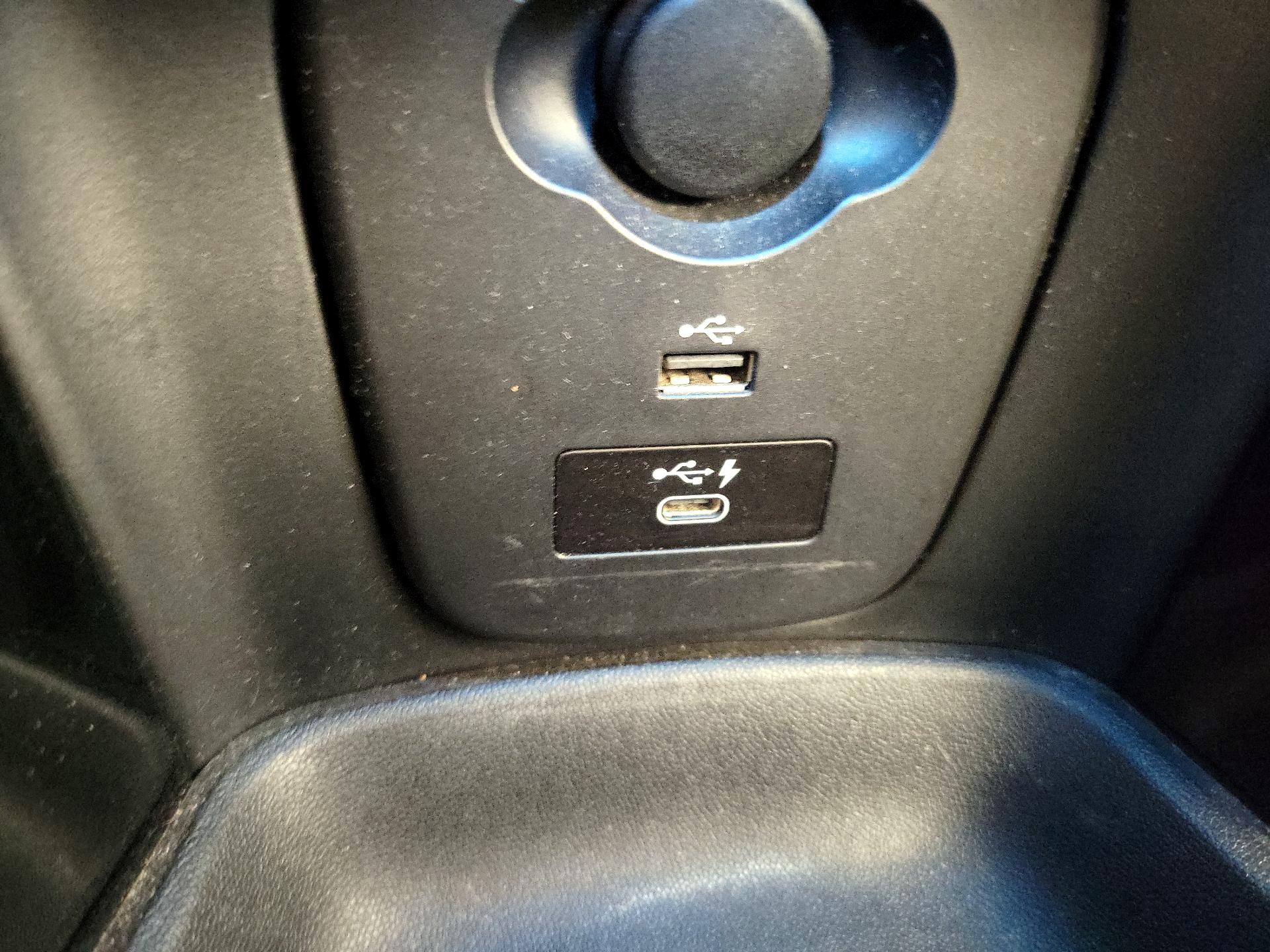 Thumbnail: 2022 MINI Cooper Hardtop - 19