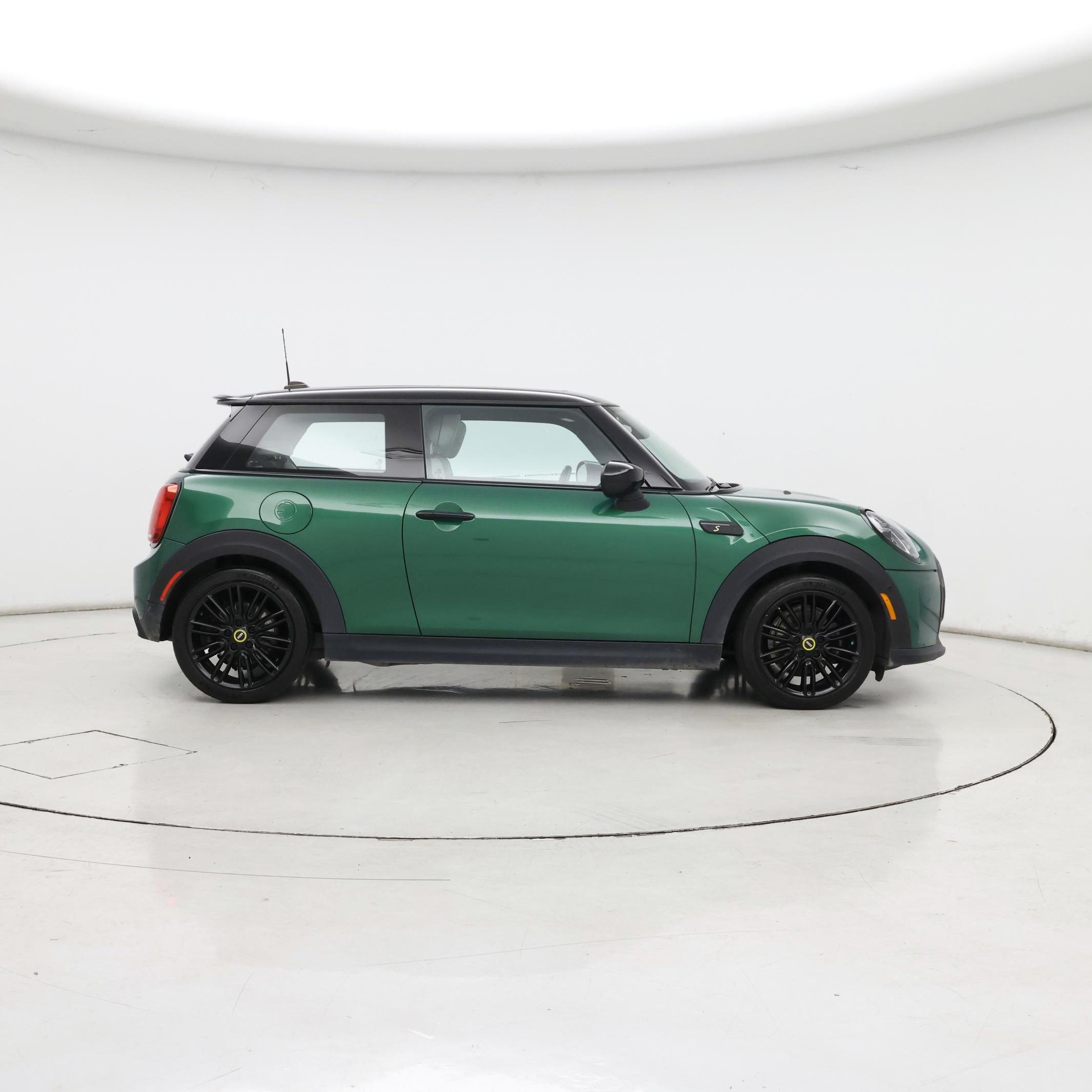Thumbnail: 2022 MINI Cooper Hardtop - 7