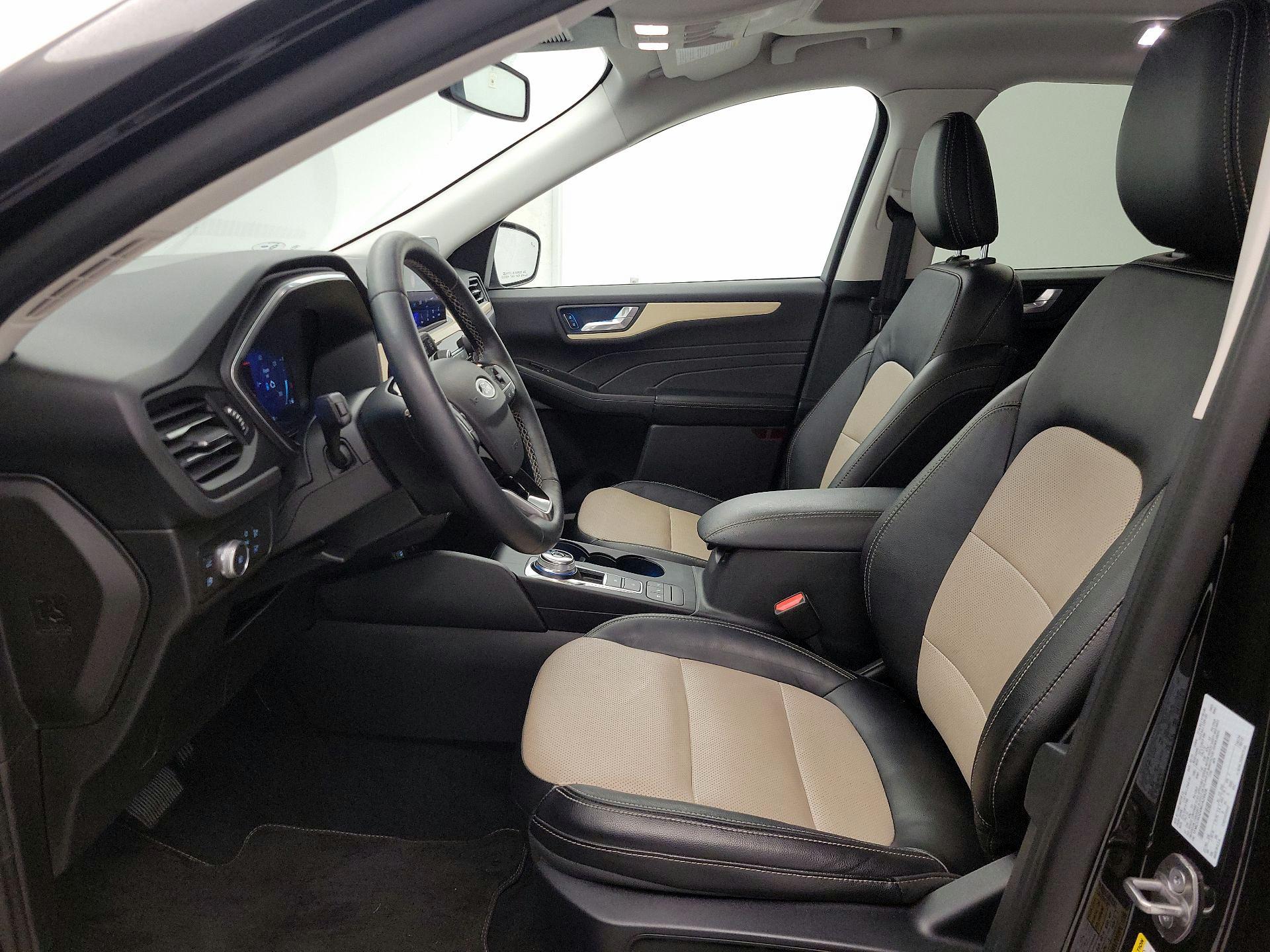 Thumbnail: 2021 Ford Escape - 11