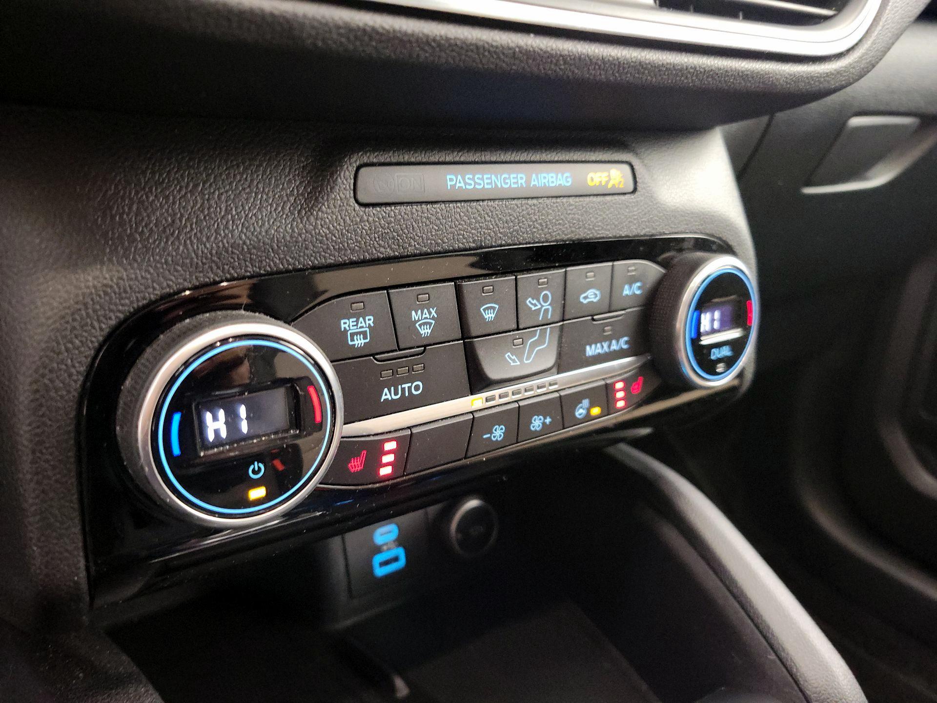 Thumbnail: 2021 Ford Escape - 17