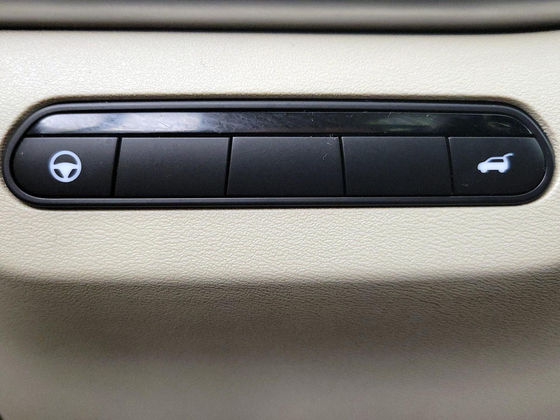 Thumbnail: 2022 INFINITI QX60 - 13