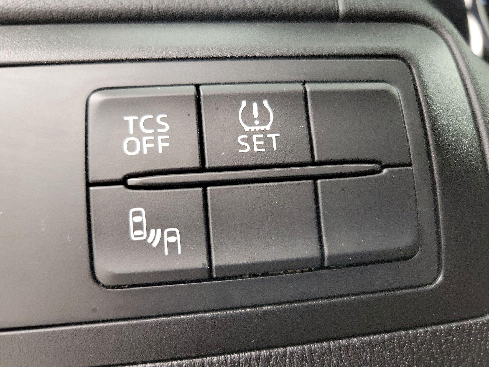 Thumbnail: 2016 Mazda CX-5 - 13