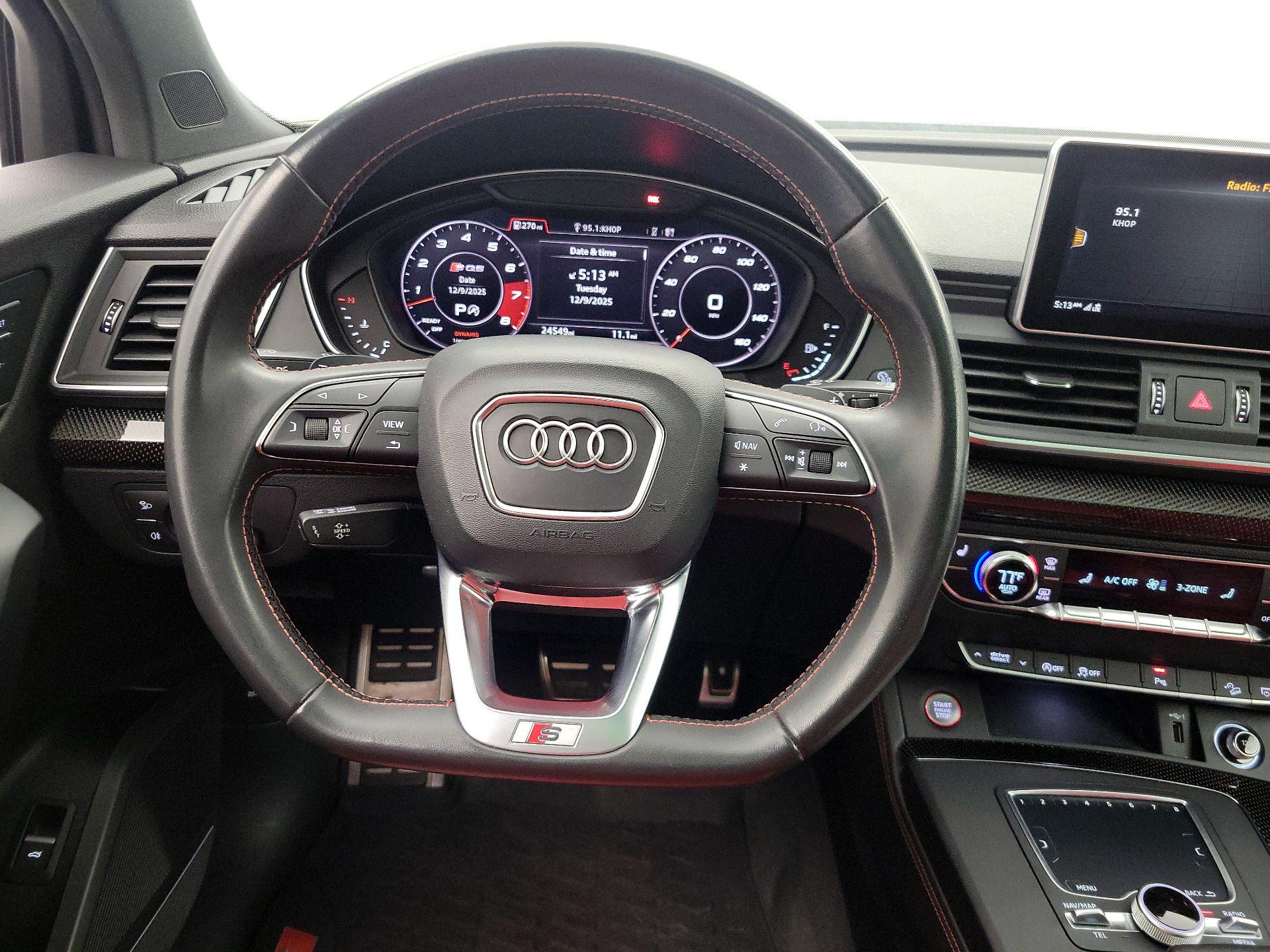 Thumbnail: 2019 Audi SQ5 - 10