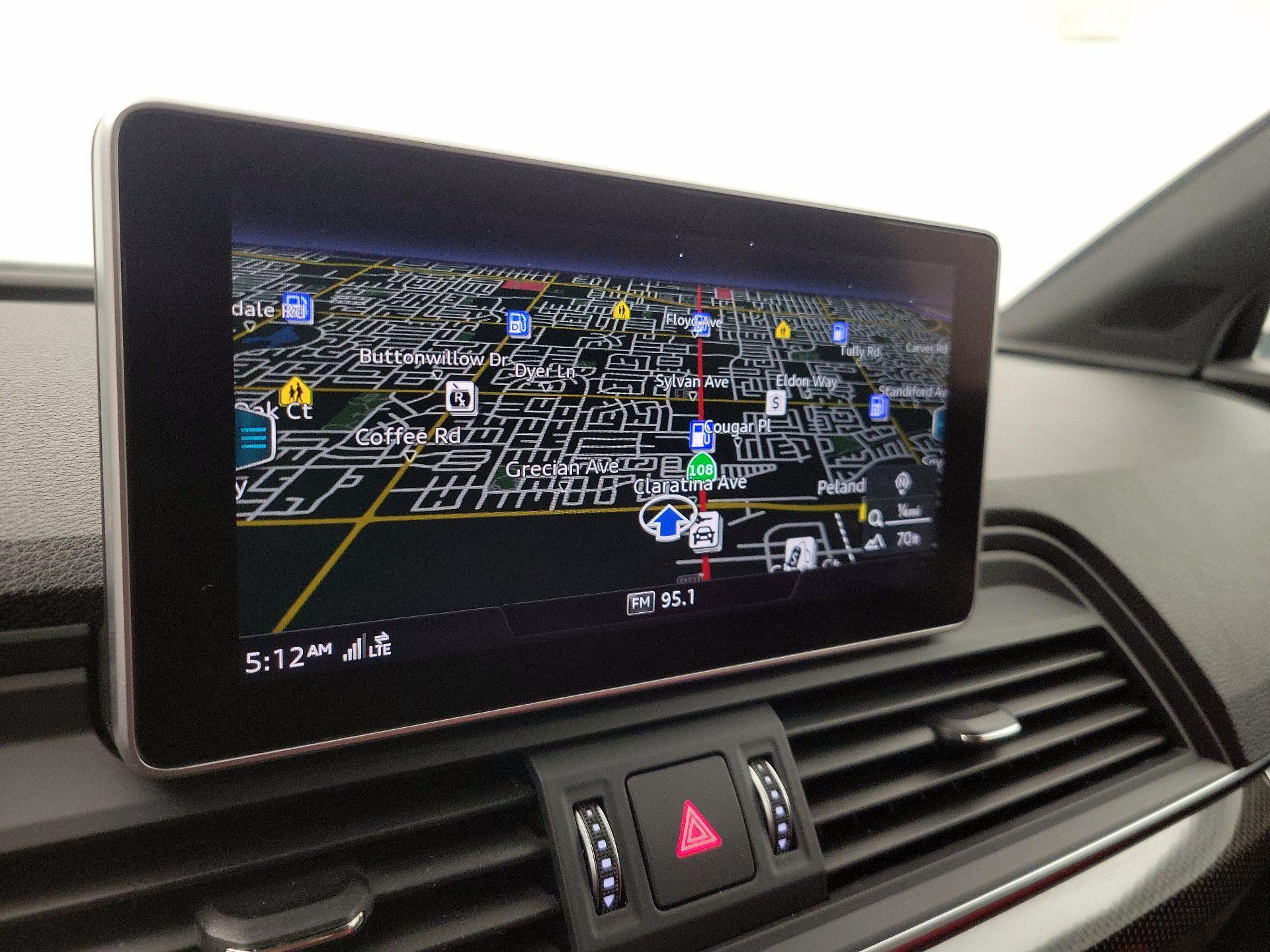 Thumbnail: 2019 Audi SQ5 - 14