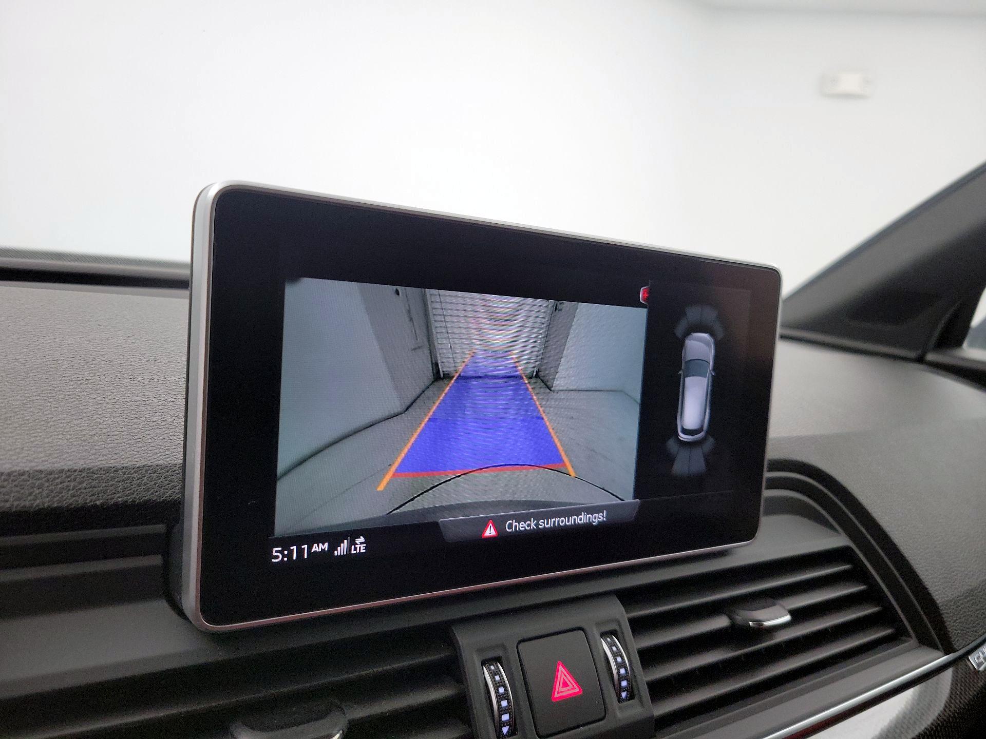 Thumbnail: 2019 Audi SQ5 - 15