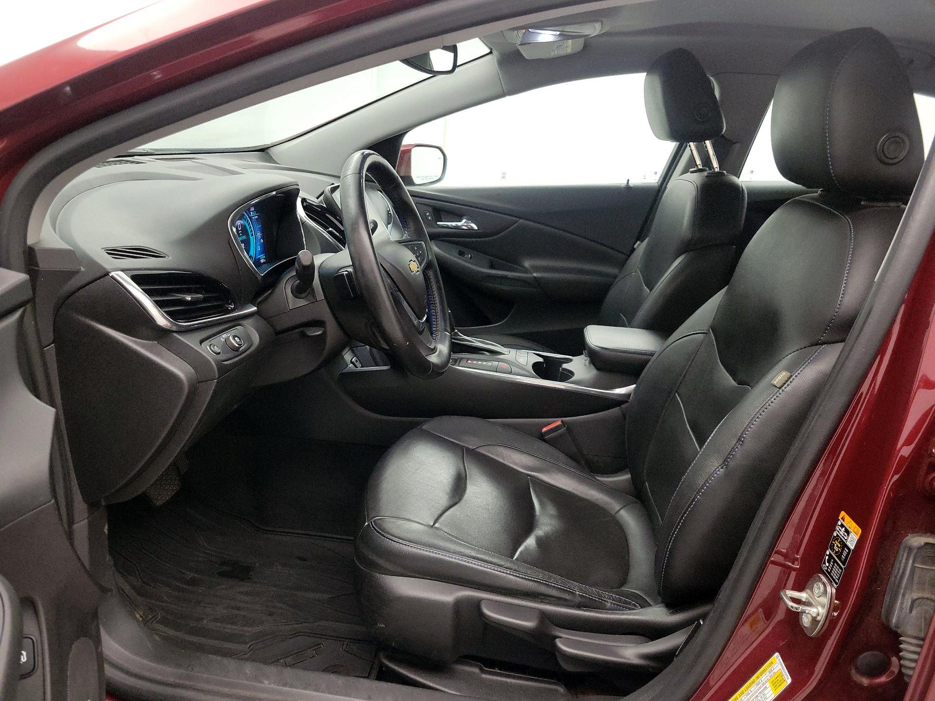 Thumbnail: 2016 Chevrolet Volt - 11