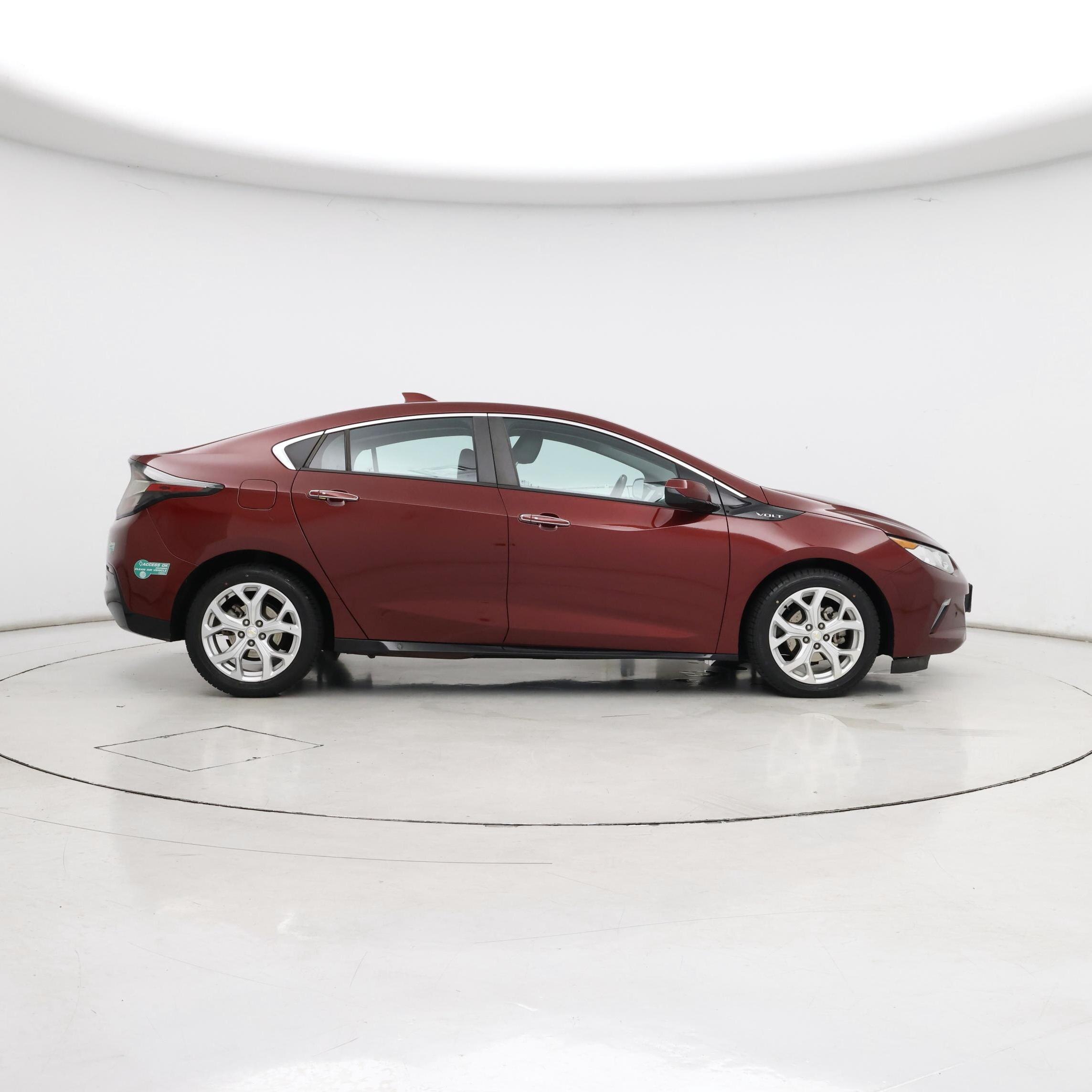 Thumbnail: 2016 Chevrolet Volt - 7