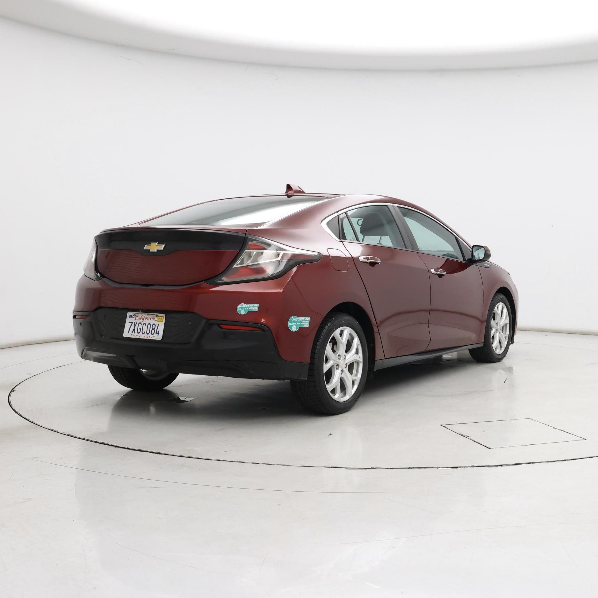 Thumbnail: 2016 Chevrolet Volt - 8