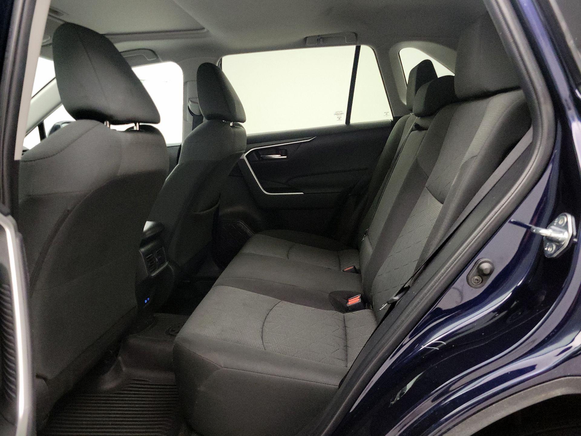 Thumbnail: 2022 Toyota RAV4 - 20