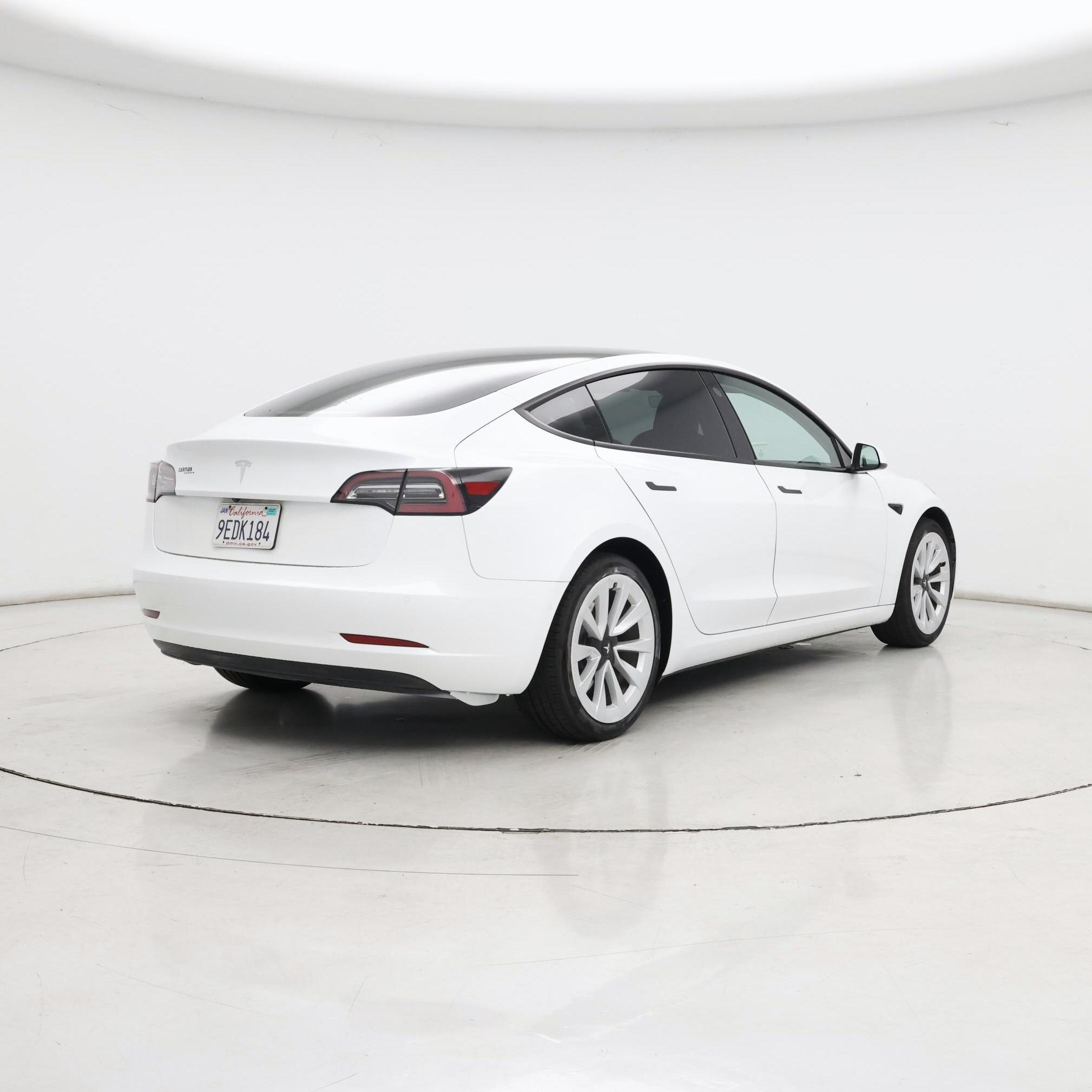 Thumbnail: 2021 Tesla Model 3 - 8