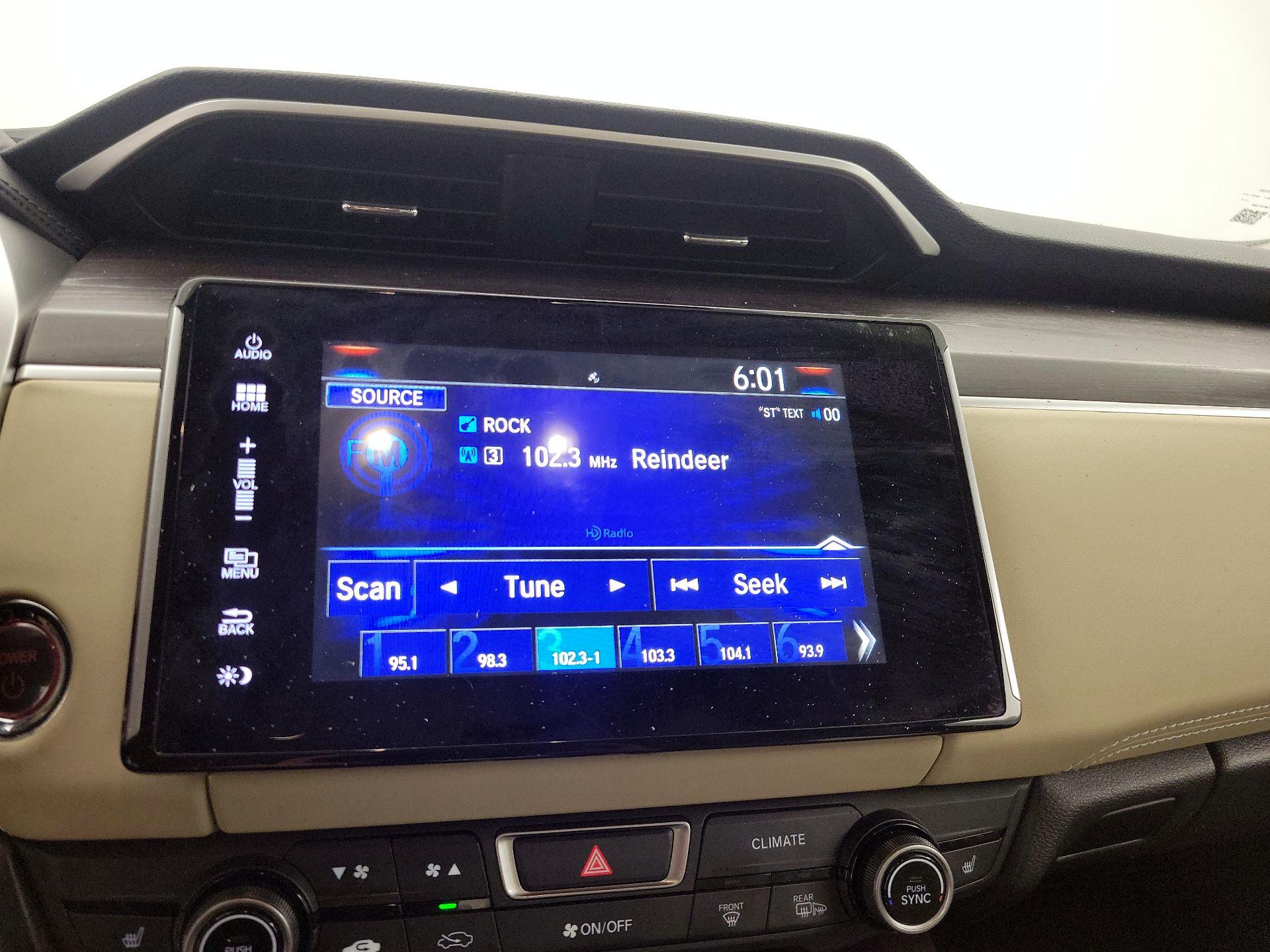 Thumbnail: 2018 Honda Clarity - 15