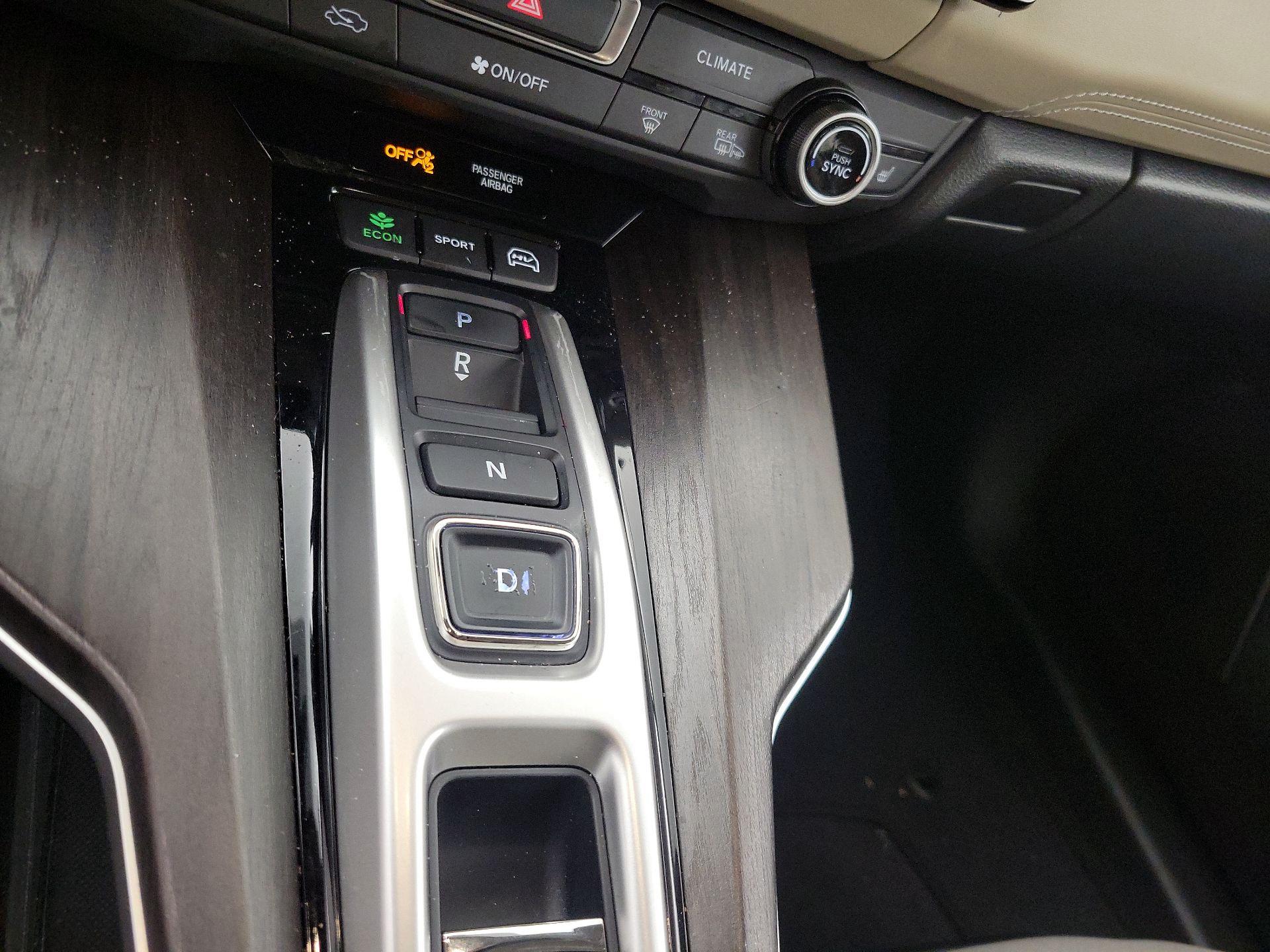 Thumbnail: 2018 Honda Clarity - 17