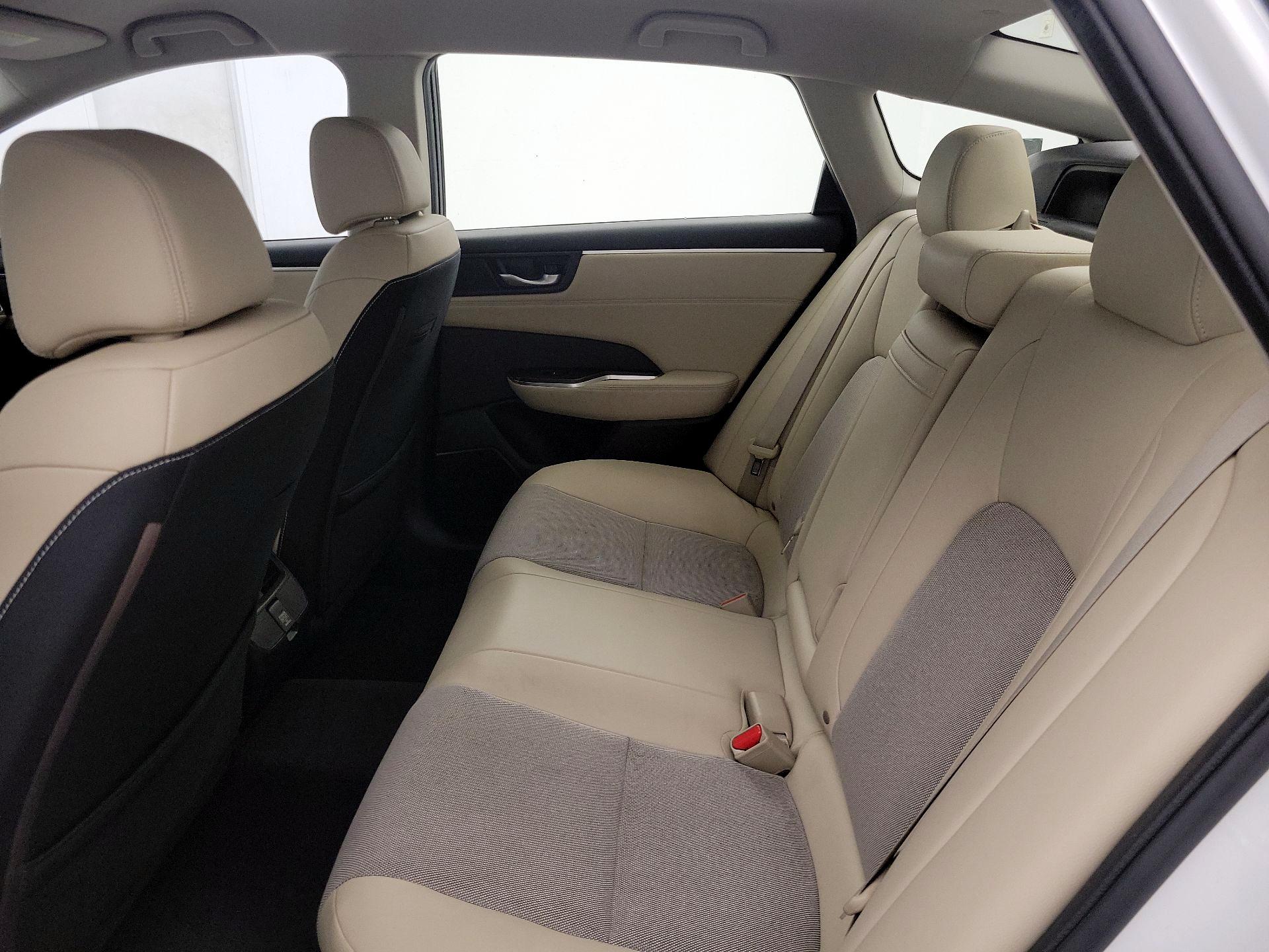 Thumbnail: 2018 Honda Clarity - 19