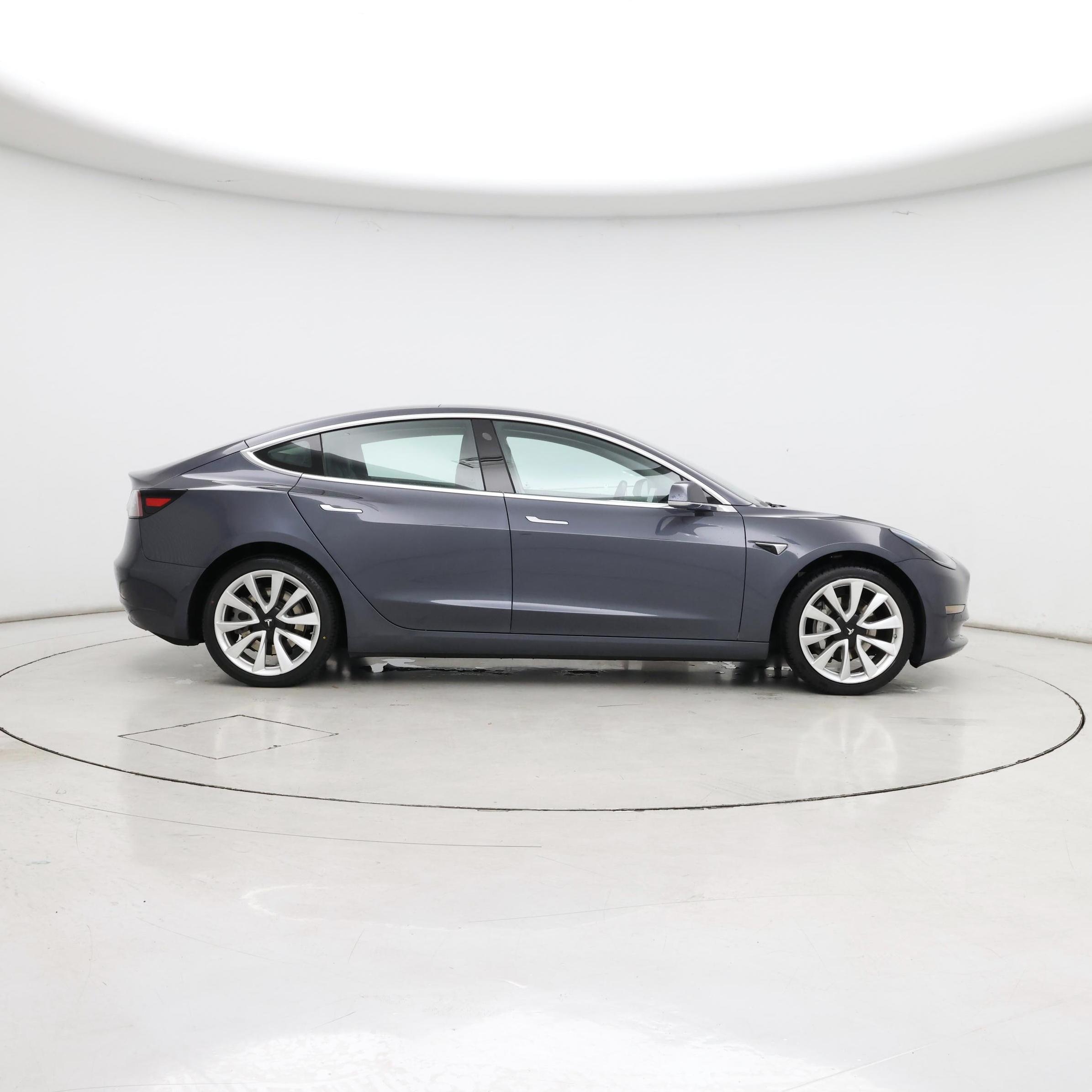 Thumbnail: 2019 Tesla Model 3 - 7