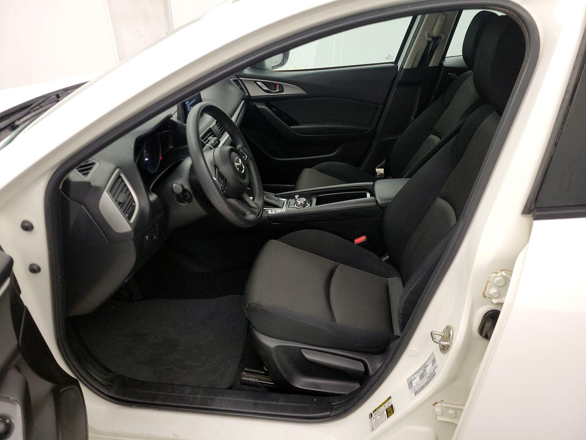 Thumbnail: 2017 Mazda Mazda3 - 11