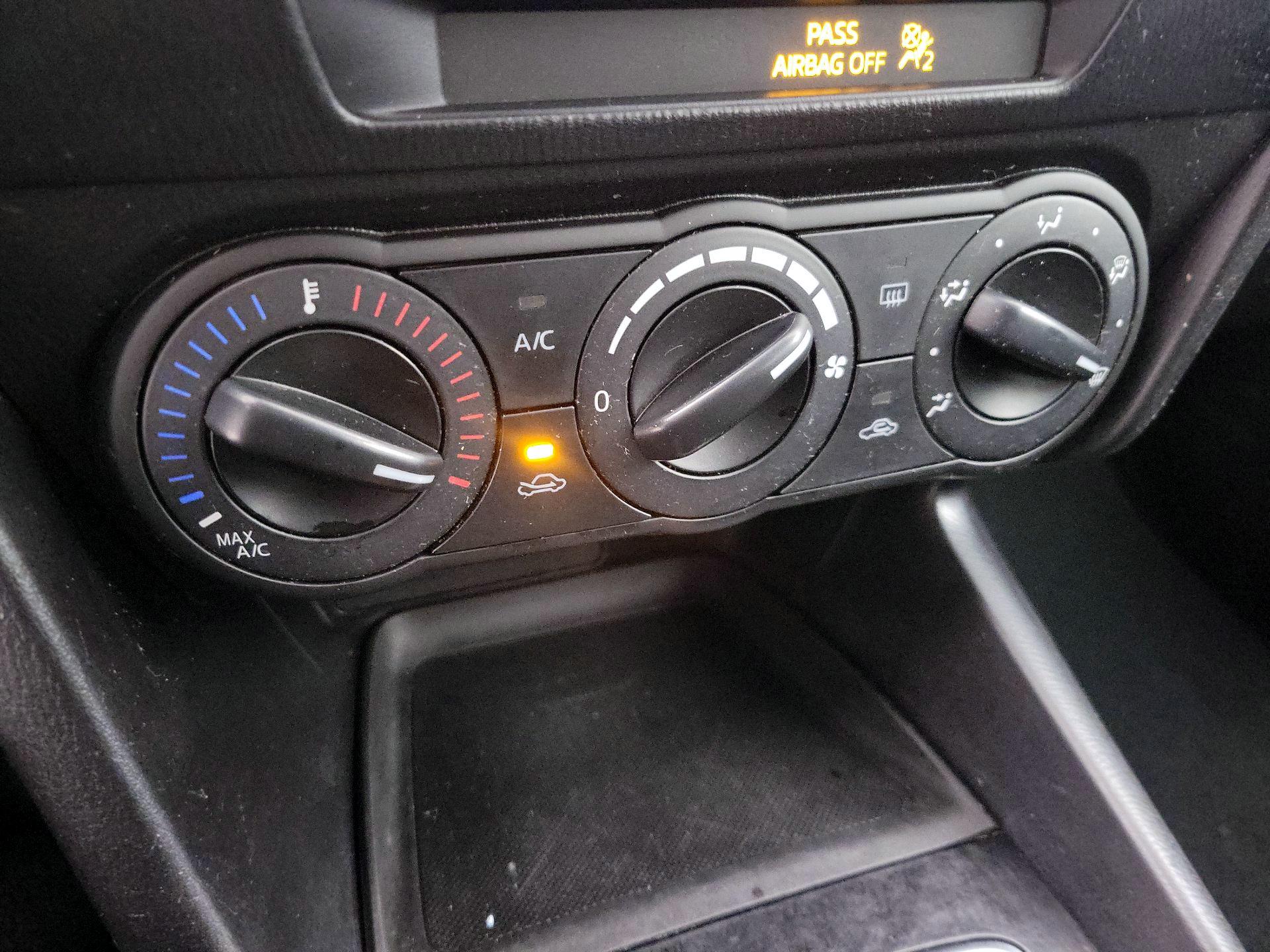 Thumbnail: 2017 Mazda Mazda3 - 16