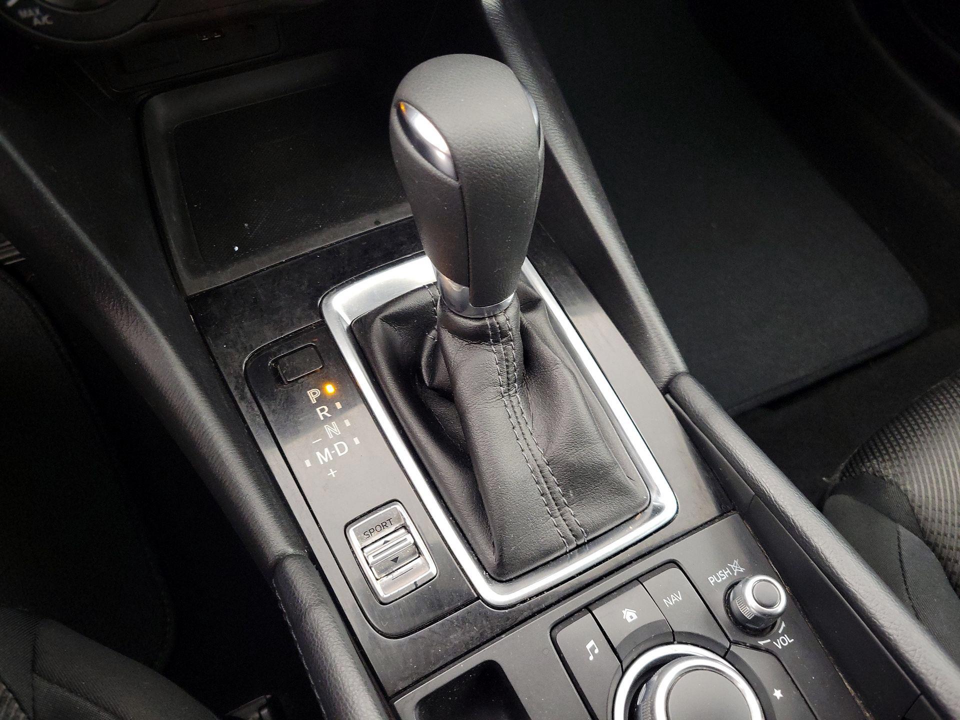 Thumbnail: 2017 Mazda Mazda3 - 17