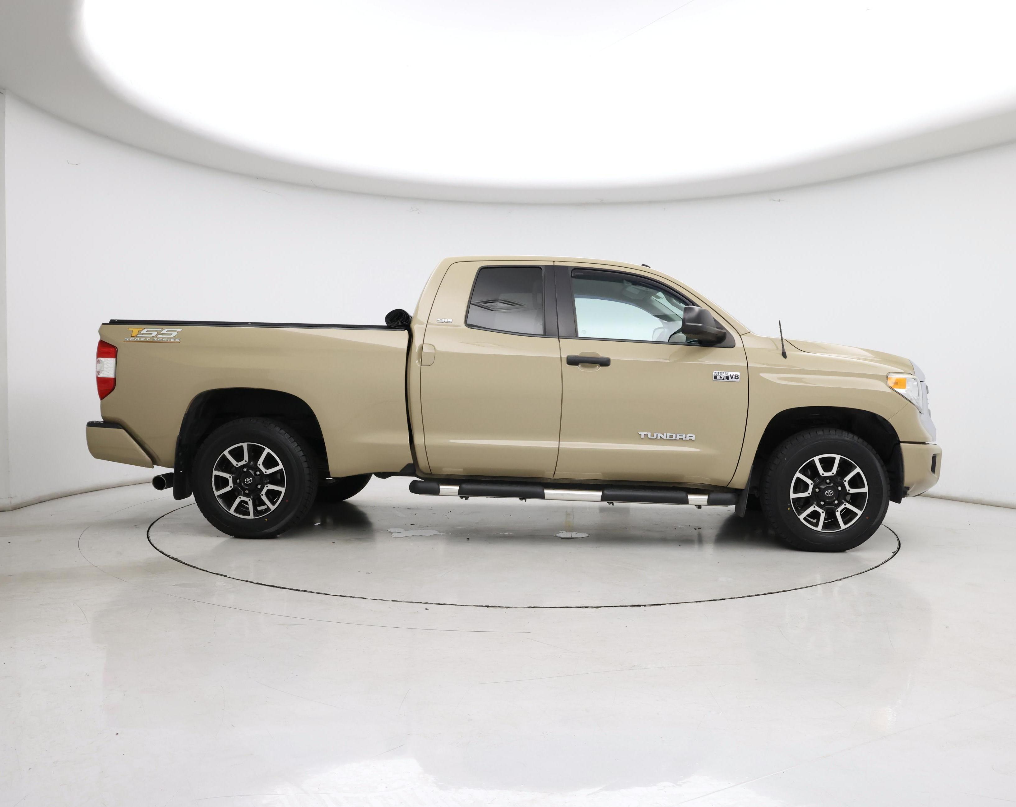 Thumbnail: 2017 Toyota Tundra - 7