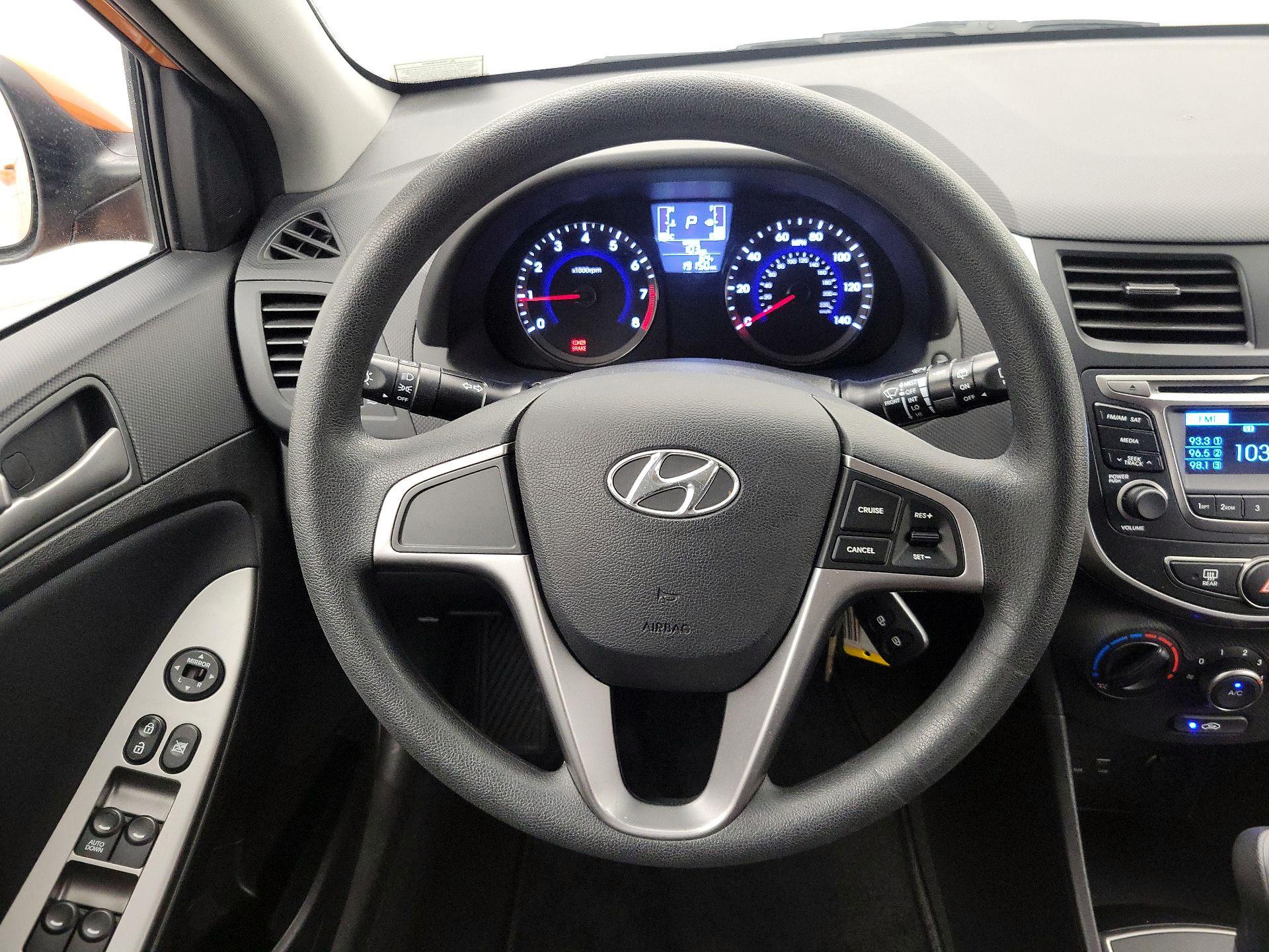 Thumbnail: 2015 Hyundai Accent - 10