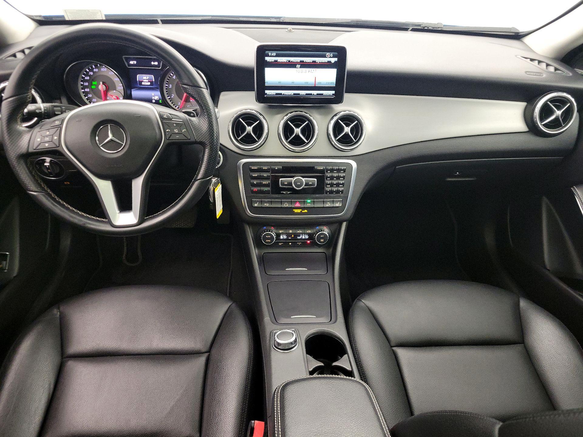 Thumbnail: 2015 Mercedes-Benz GLA - 9