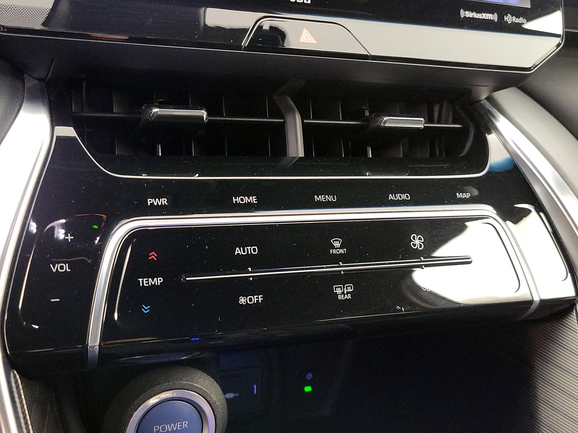 Thumbnail: 2022 Toyota Venza - 17