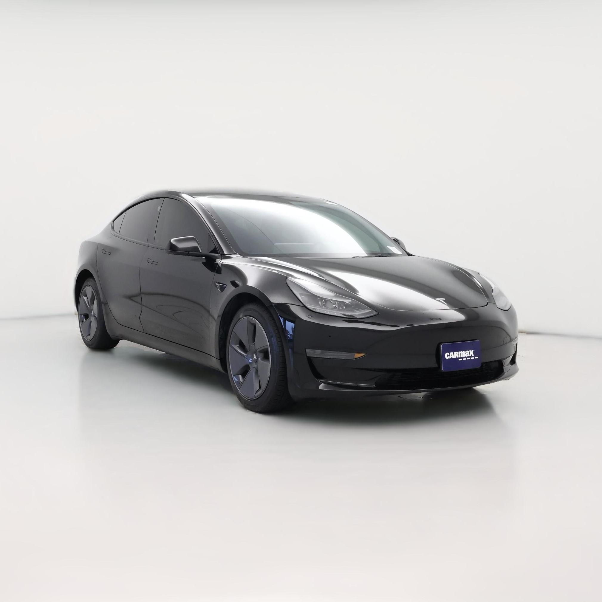 Thumbnail: 2023 Tesla Model 3 - 1