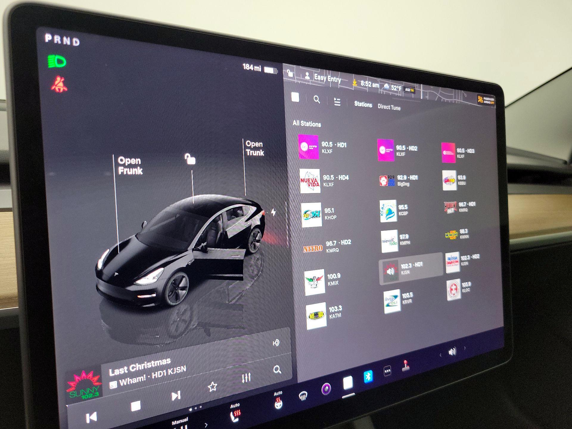 Thumbnail: 2023 Tesla Model 3 - 15