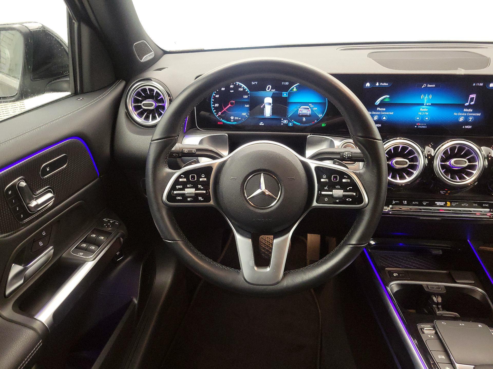 Thumbnail: 2021 Mercedes-Benz GLB - 10