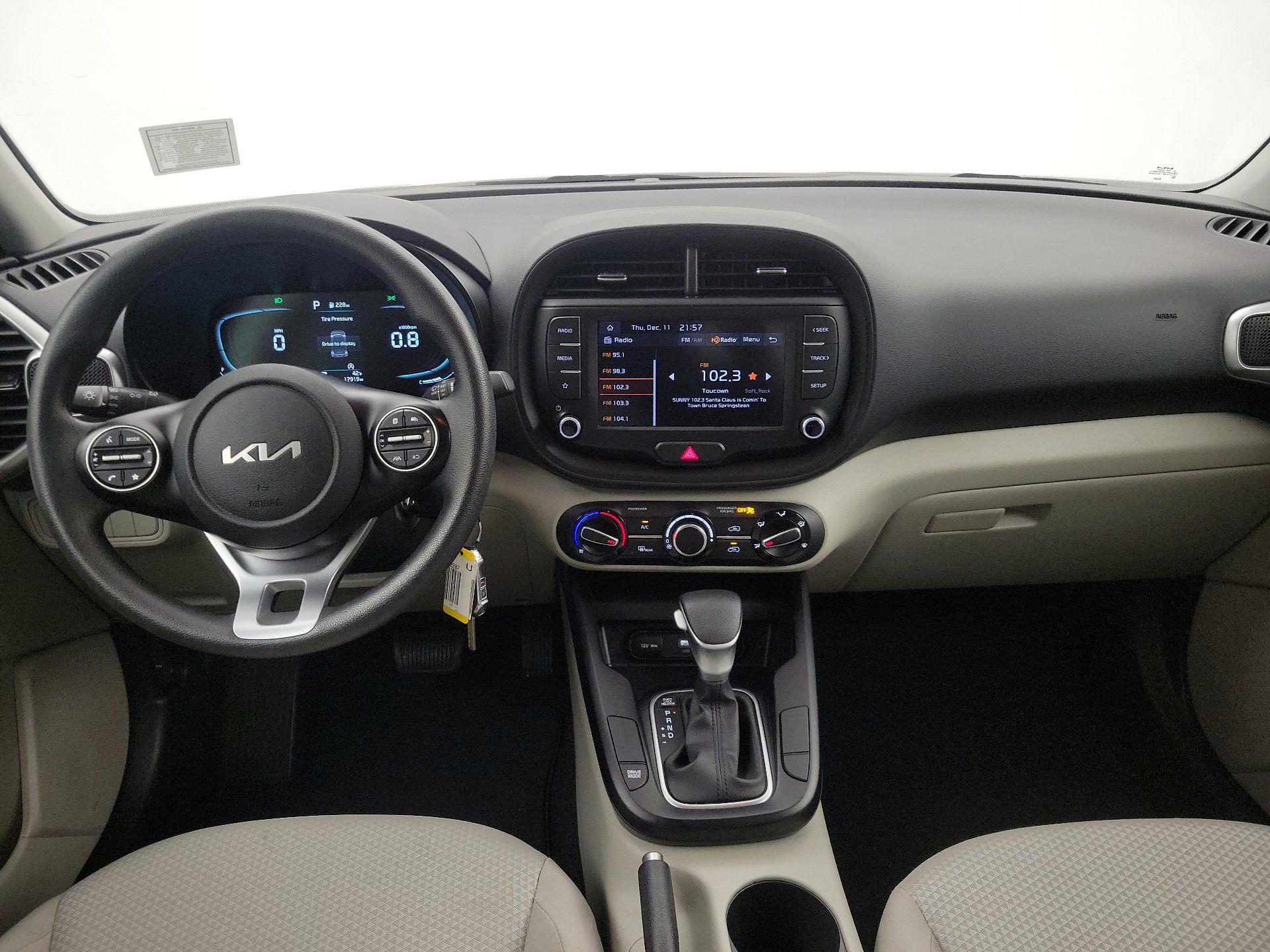 Thumbnail: 2023 Kia Soul - 9